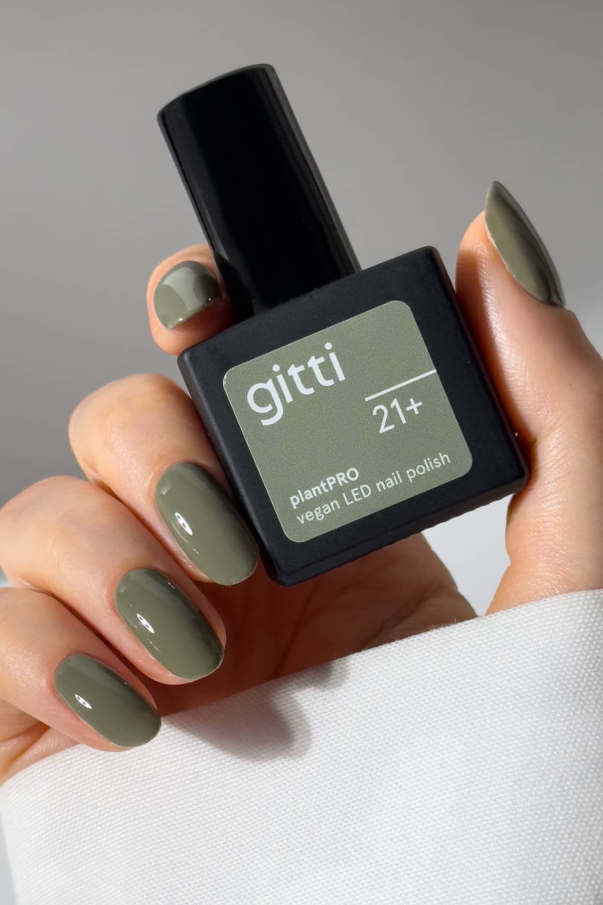 gitti-no-21-plantpro-gel-nagellack-olivgrau-erdig-gedeckt image 2