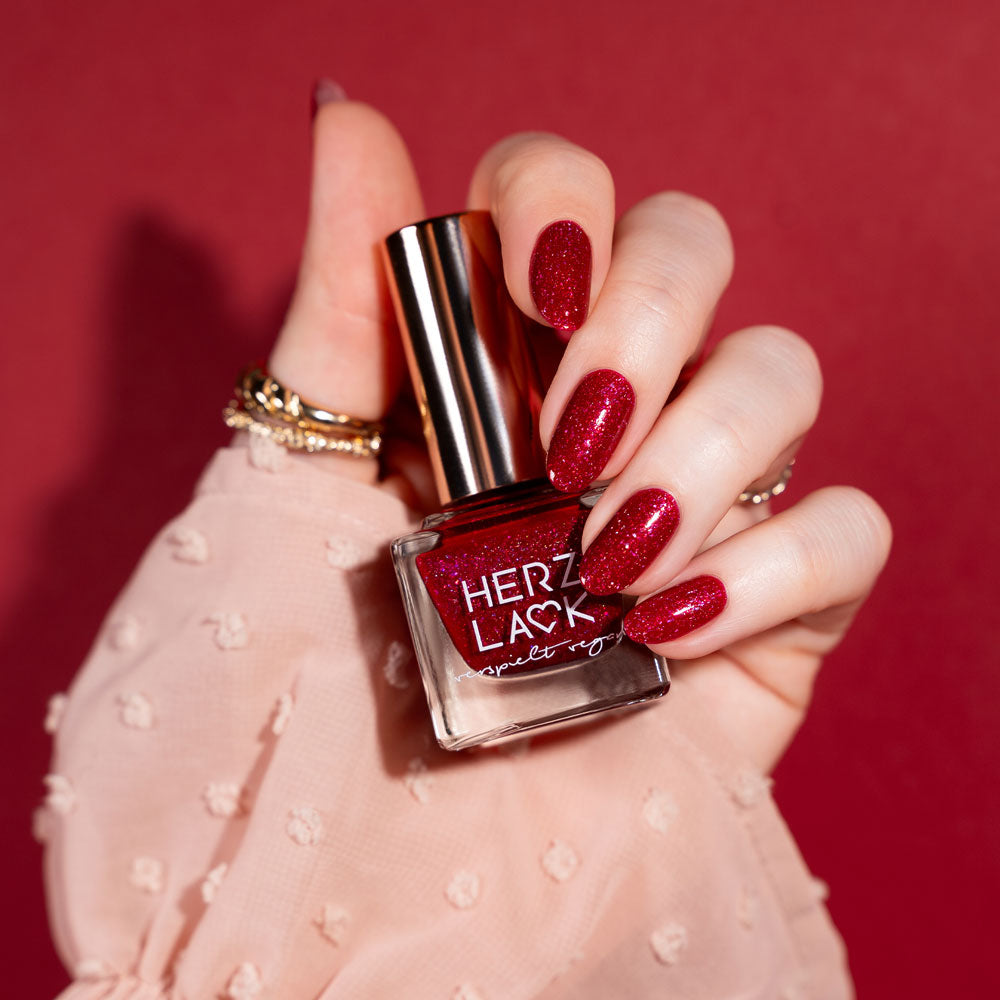 herzlack-new-york-new-york-nagellack-broadway-dunkelrot-holo image 6