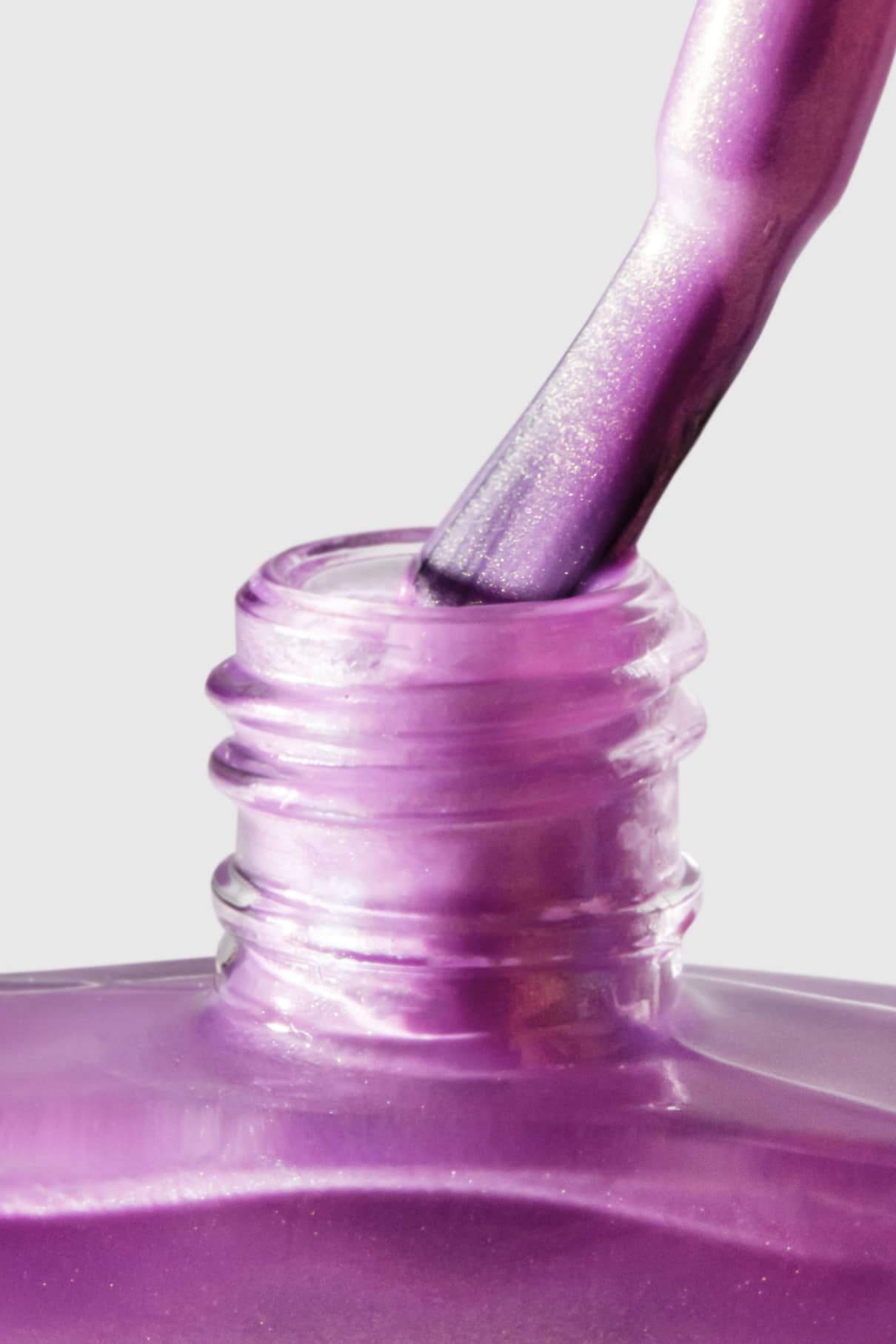 gitti-no-306-plant-based-nagellack-metallic-mauve-violett image 7