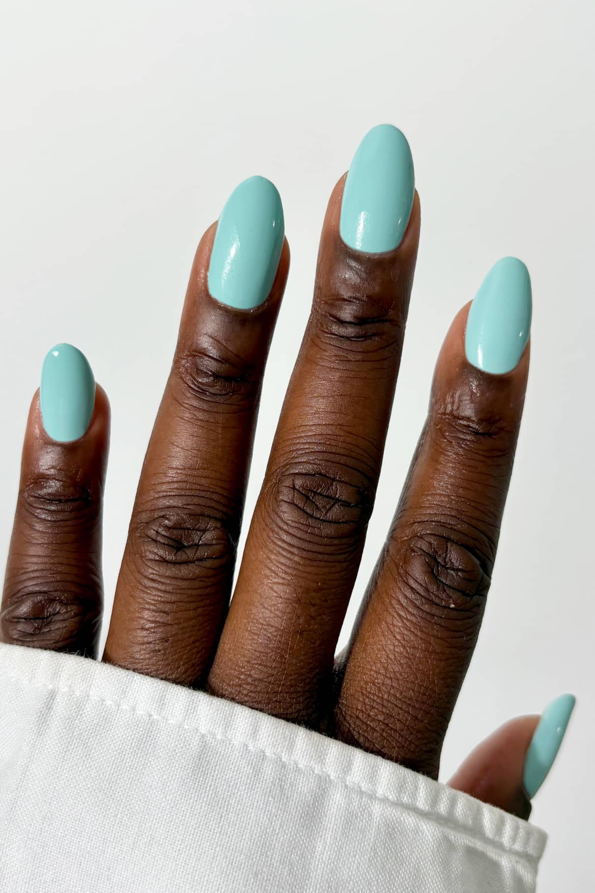gitti-no-037-nagellack-strahlendes-blau-k-hler-unterton image 4