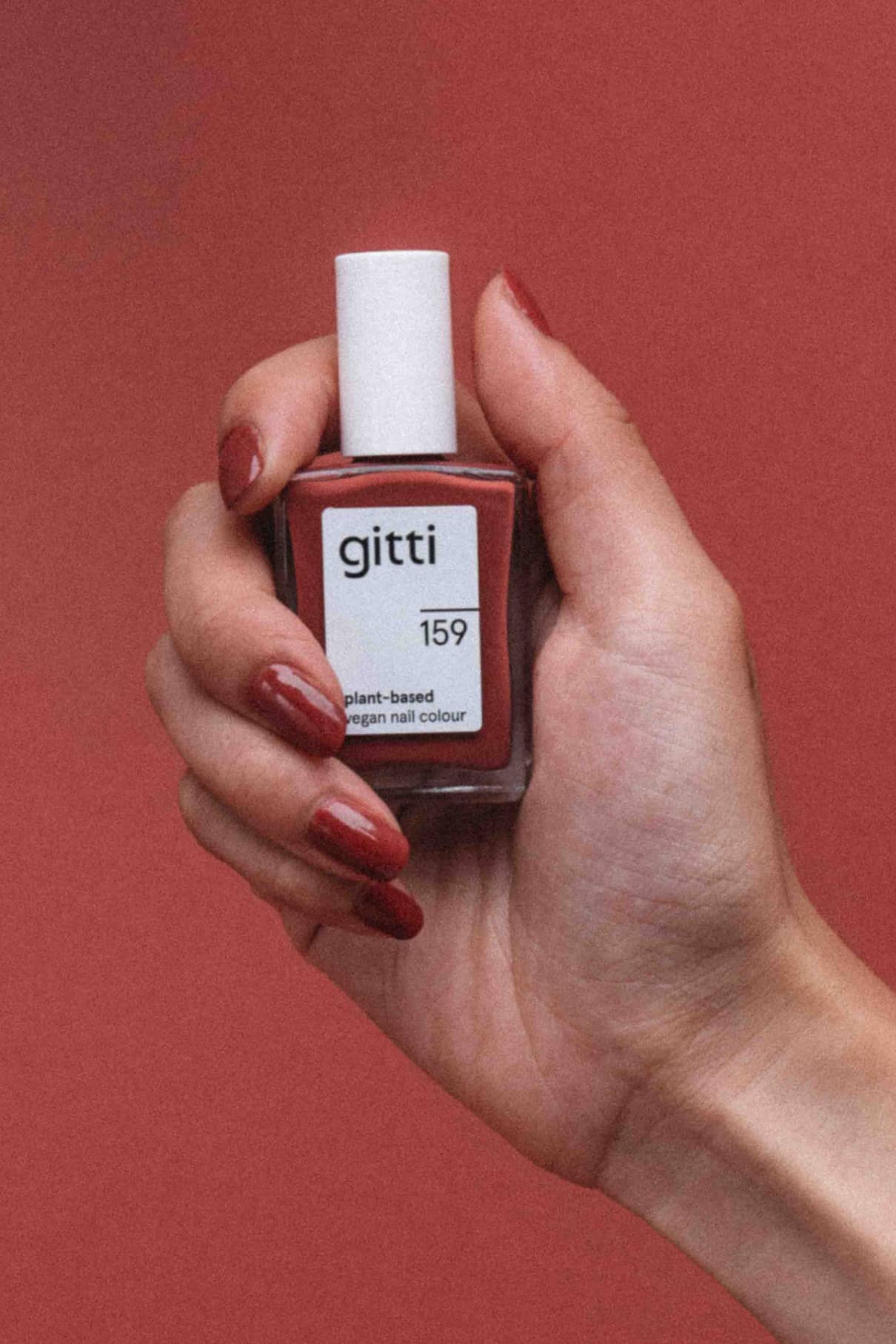 gitti-no-159-nagellack-pudriges-rot-plant-based image 5