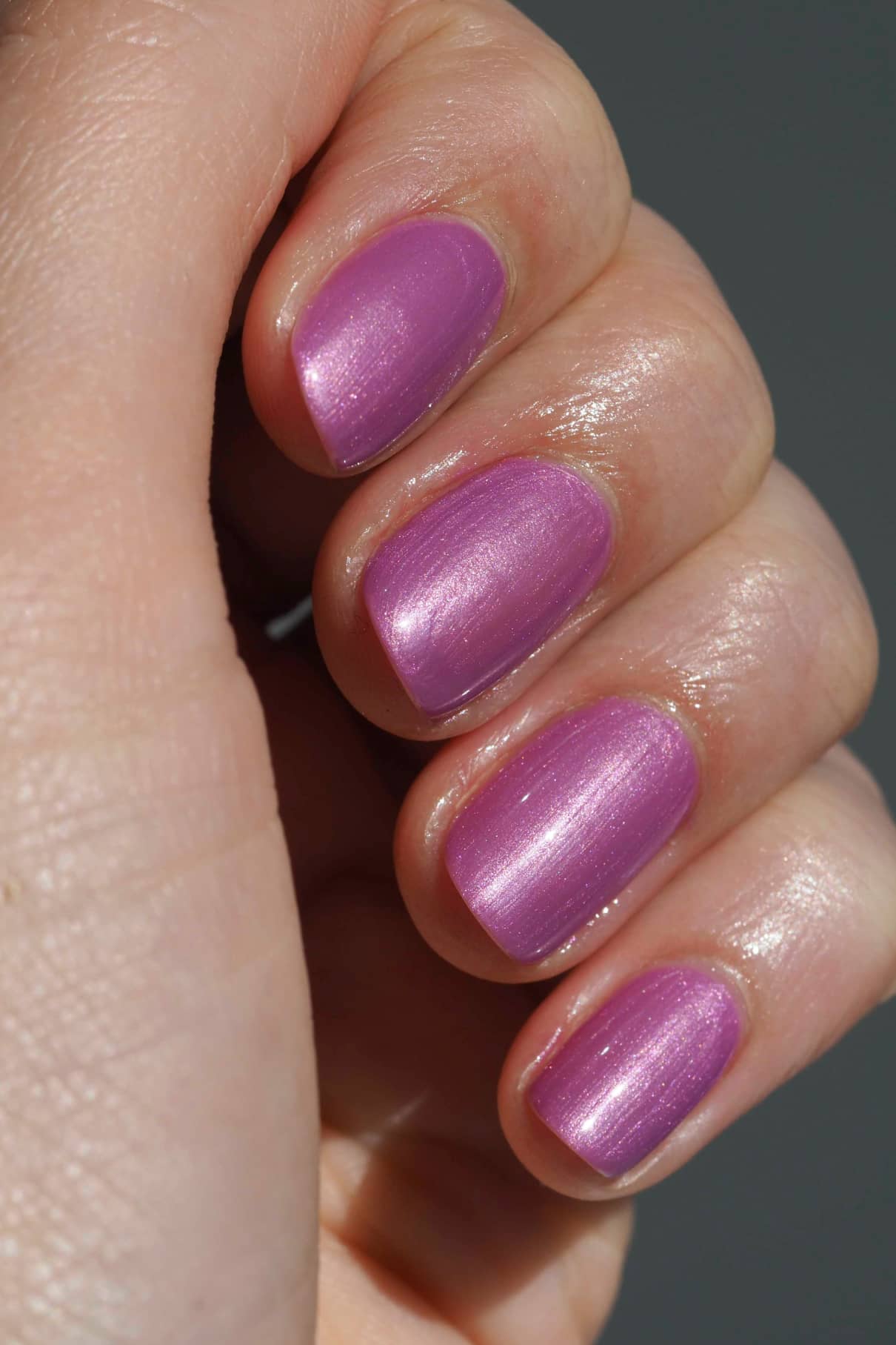 gitti-no-306-plant-based-nagellack-metallic-mauve-violett image 6