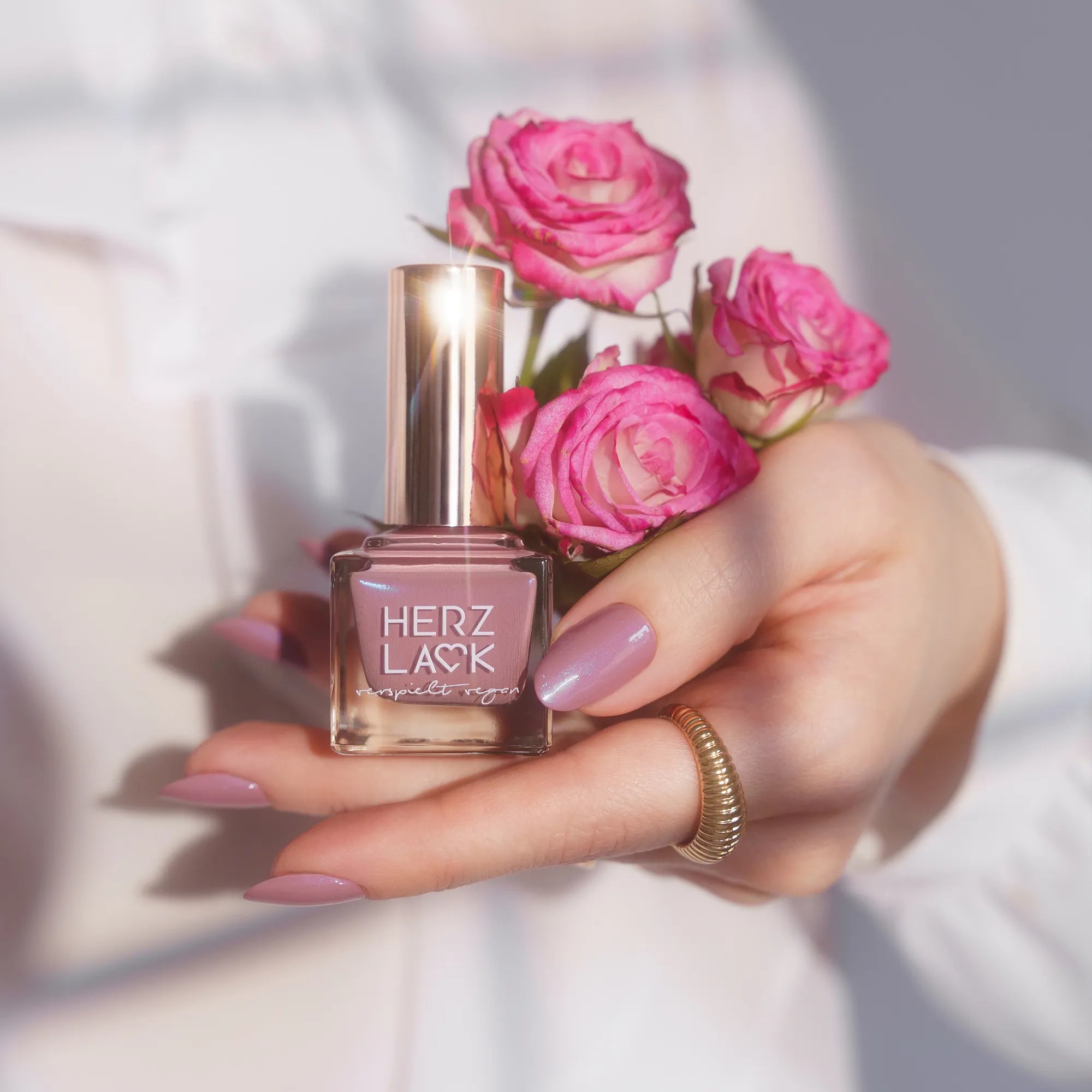 herzlack-english-rose-nagellack-k-hles-altrosa-taupe-mit-blau-schimmer-11-ml image 7