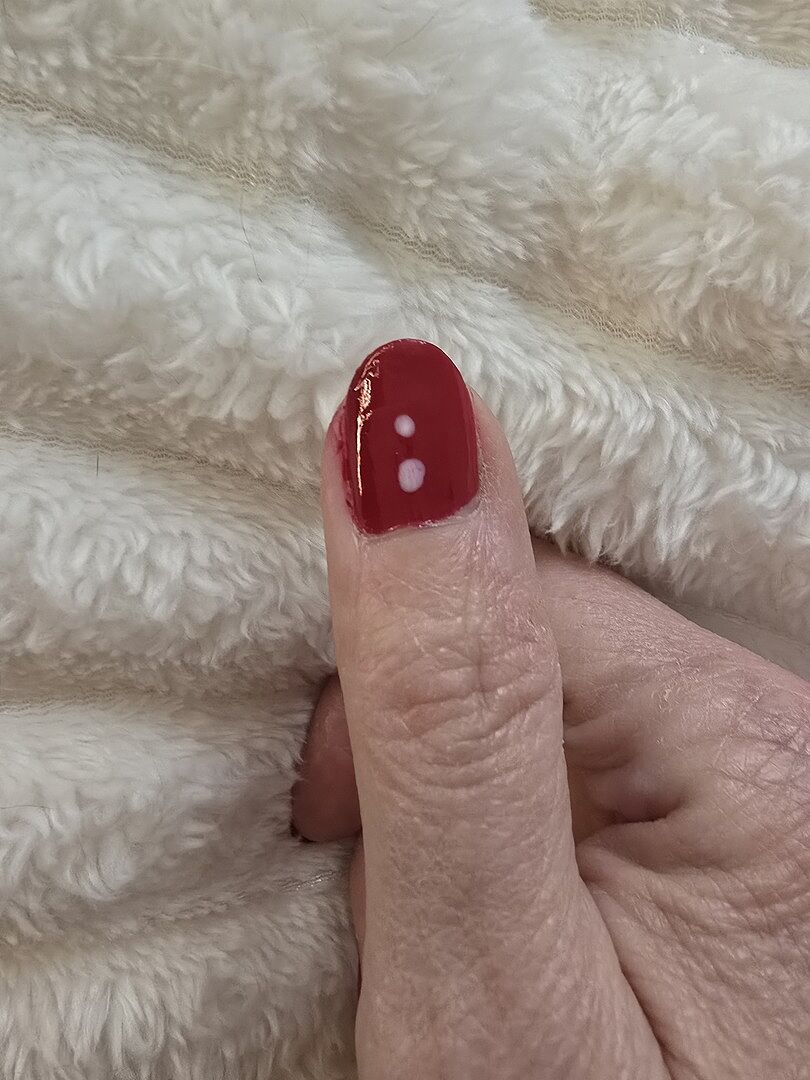 Schöne Farbe, hält mäßig