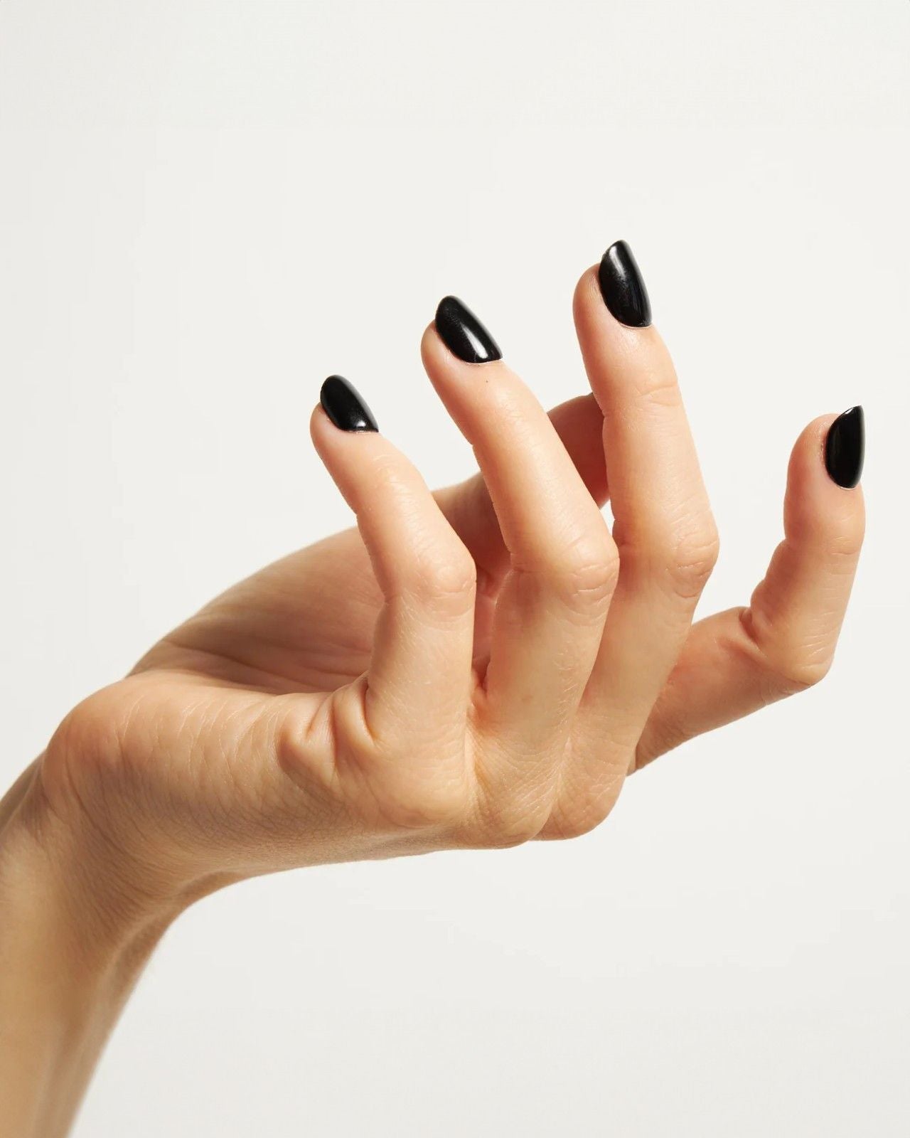 doonails-dark-dream-dipping-powder-schwarzes-farbpuder-eleganz-schwarz image 3
