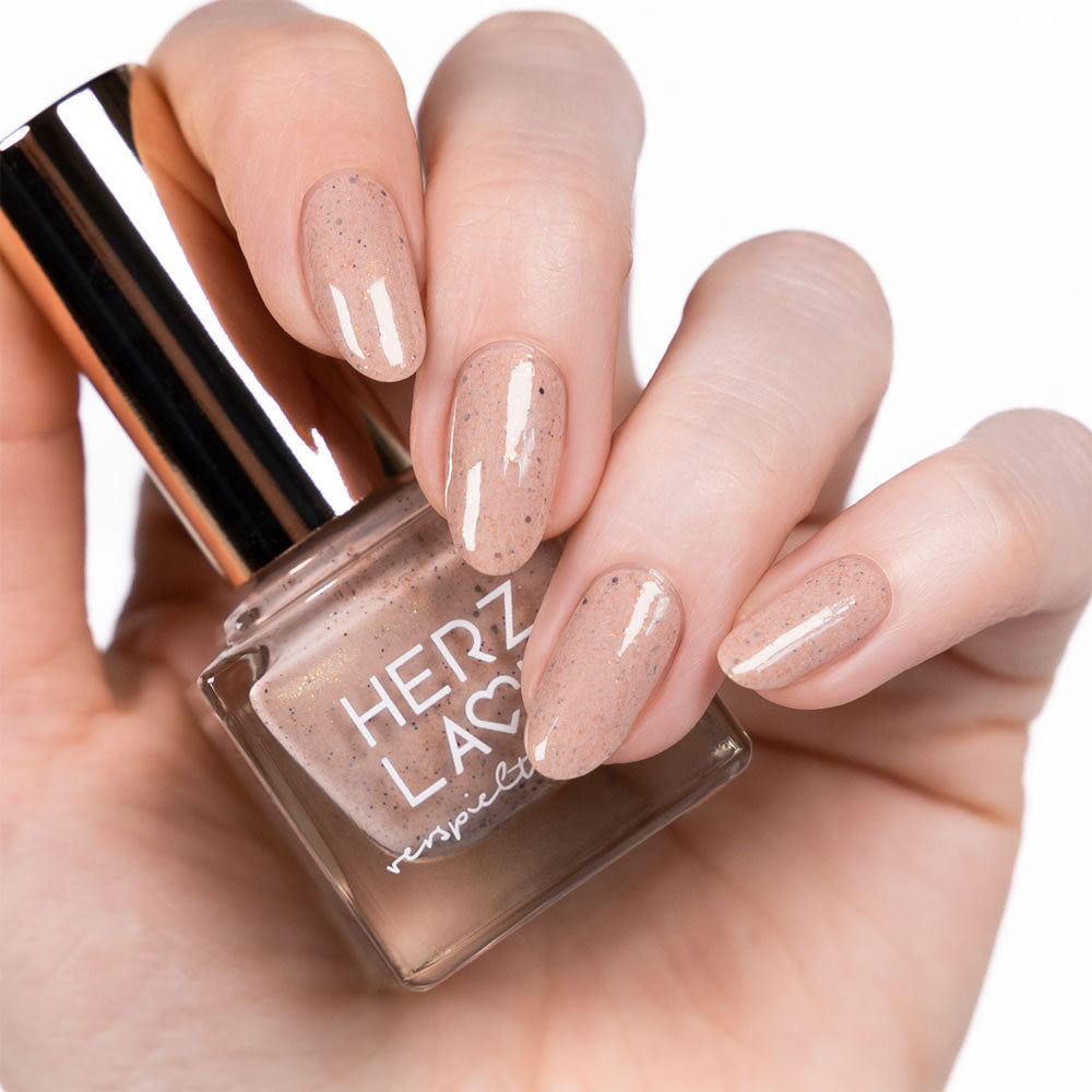herzlack-liebel-ei-veganer-nagellack-11ml-eierschalenbraun-speckled-glitzer image 2