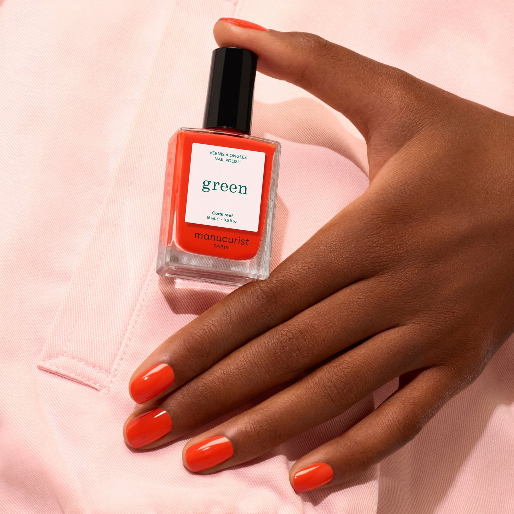 manucurist-green-coral-reef-veganer-nagellack-orangerot-koralle image 3