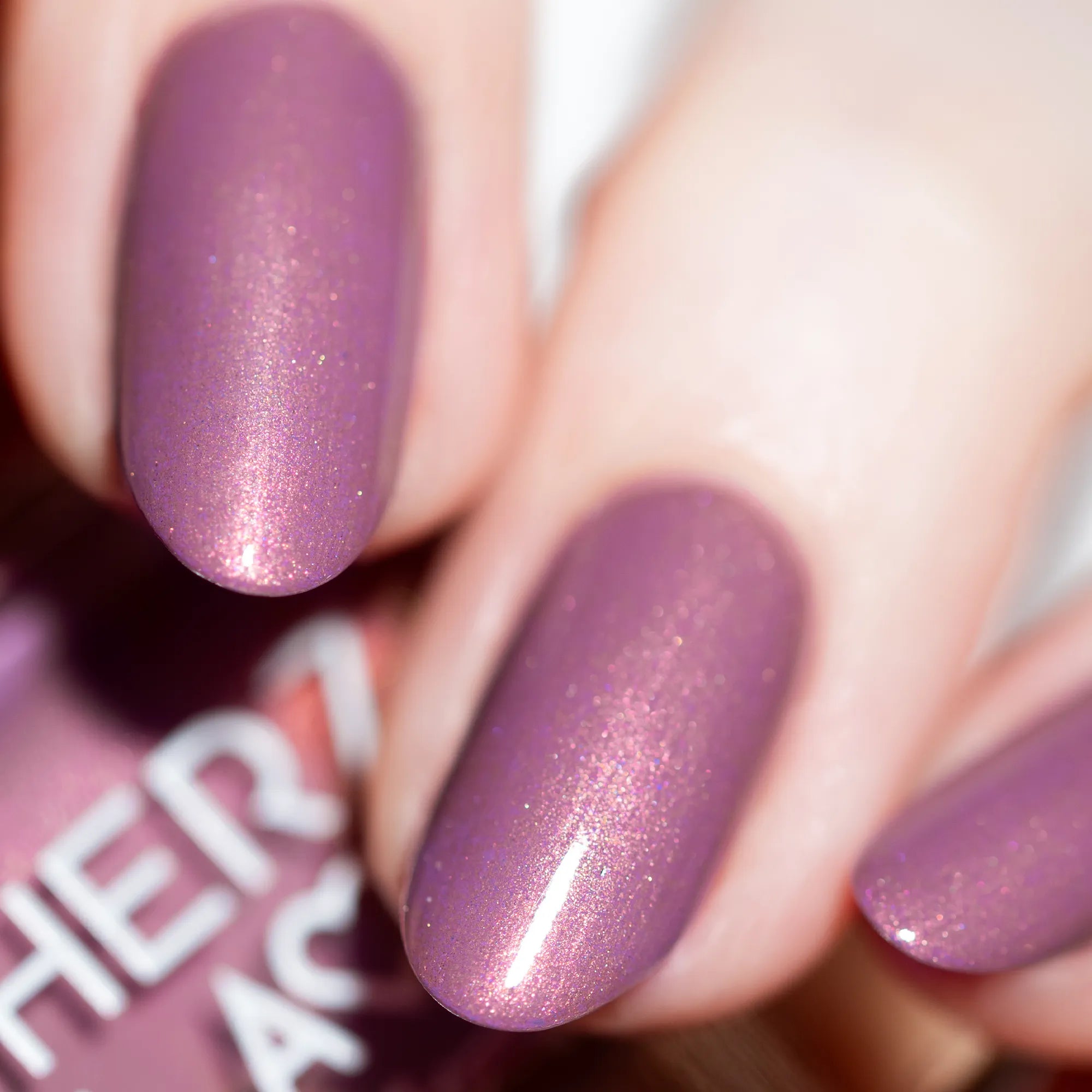 herzlack-manhattan-veganer-nagellack-11ml-mauve-schimmer-gold image 3