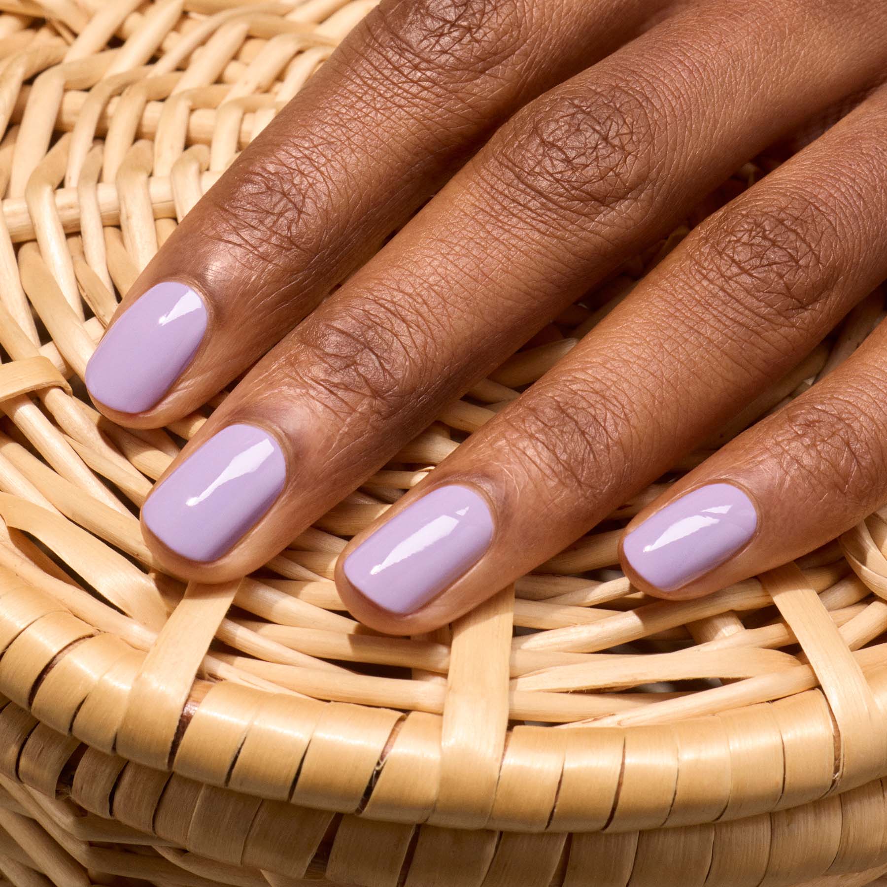 manucurist-green-flash-lisa-lilas-semi-permanenter-nagellack-flieder-mauve image 2