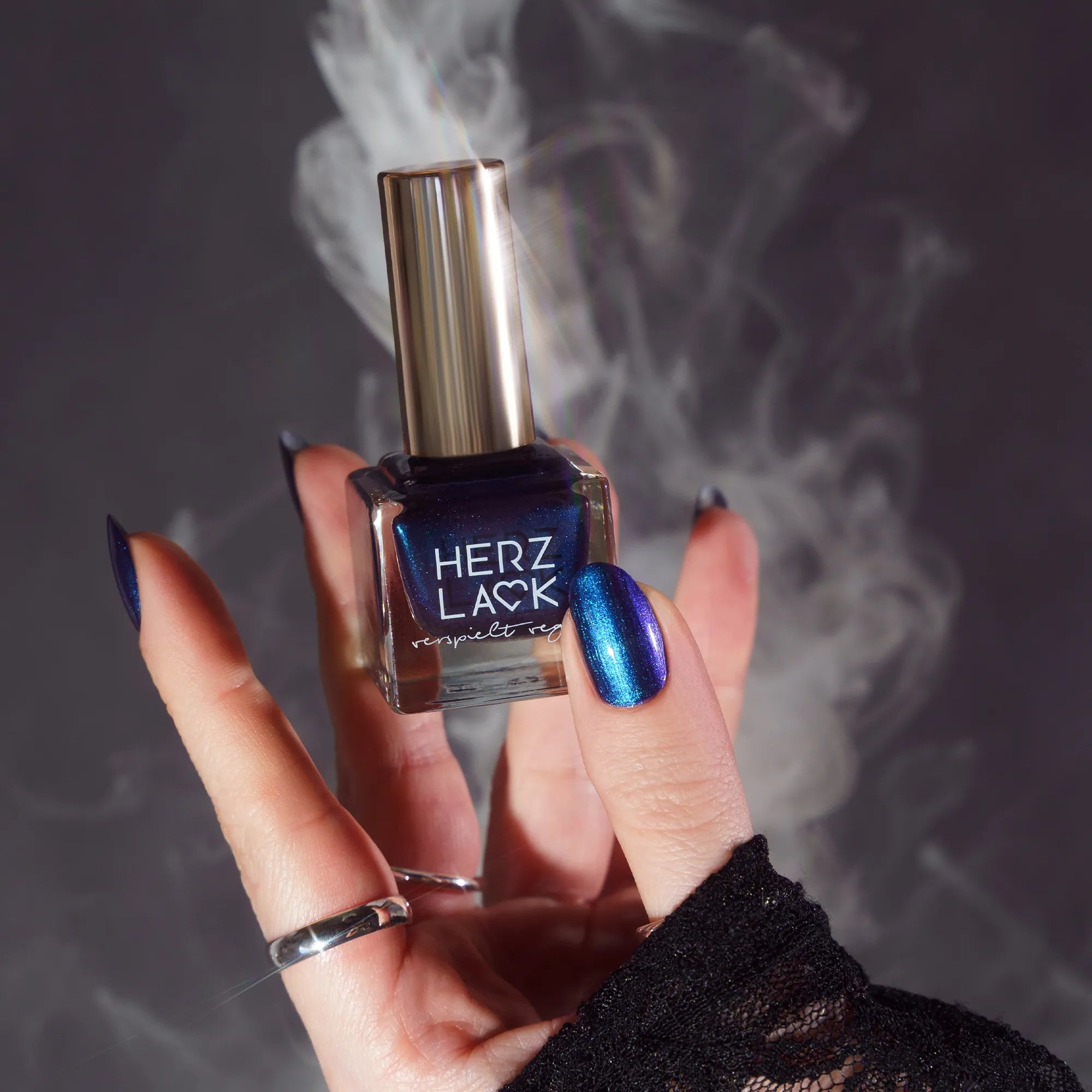 herzlack-hexenschatten-multichrome-veganer-nagellack-11-ml image 6