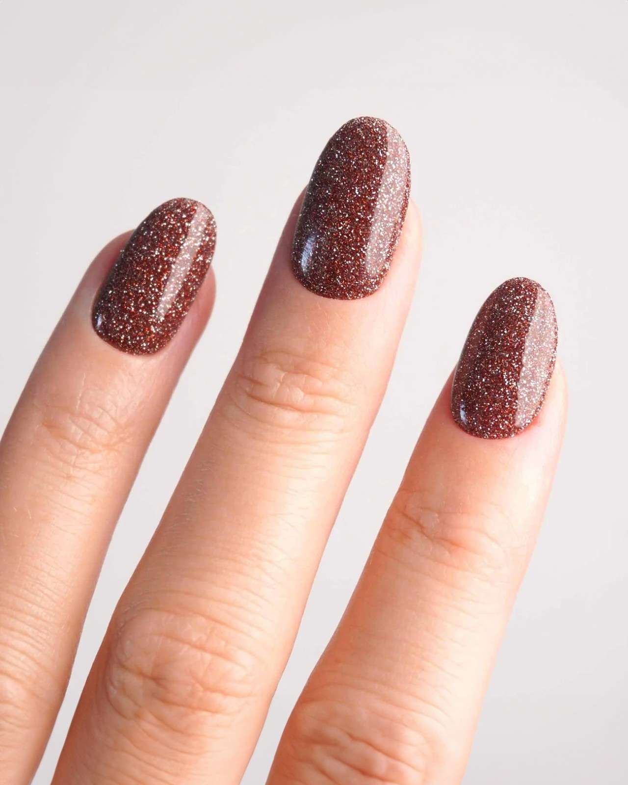 doonails-candy-cane-dipping-powder-dunkelrot-glitzer image 2