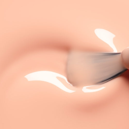 manucurist-green-flash-milky-peach-led-semi-permanent-nagellack image 4