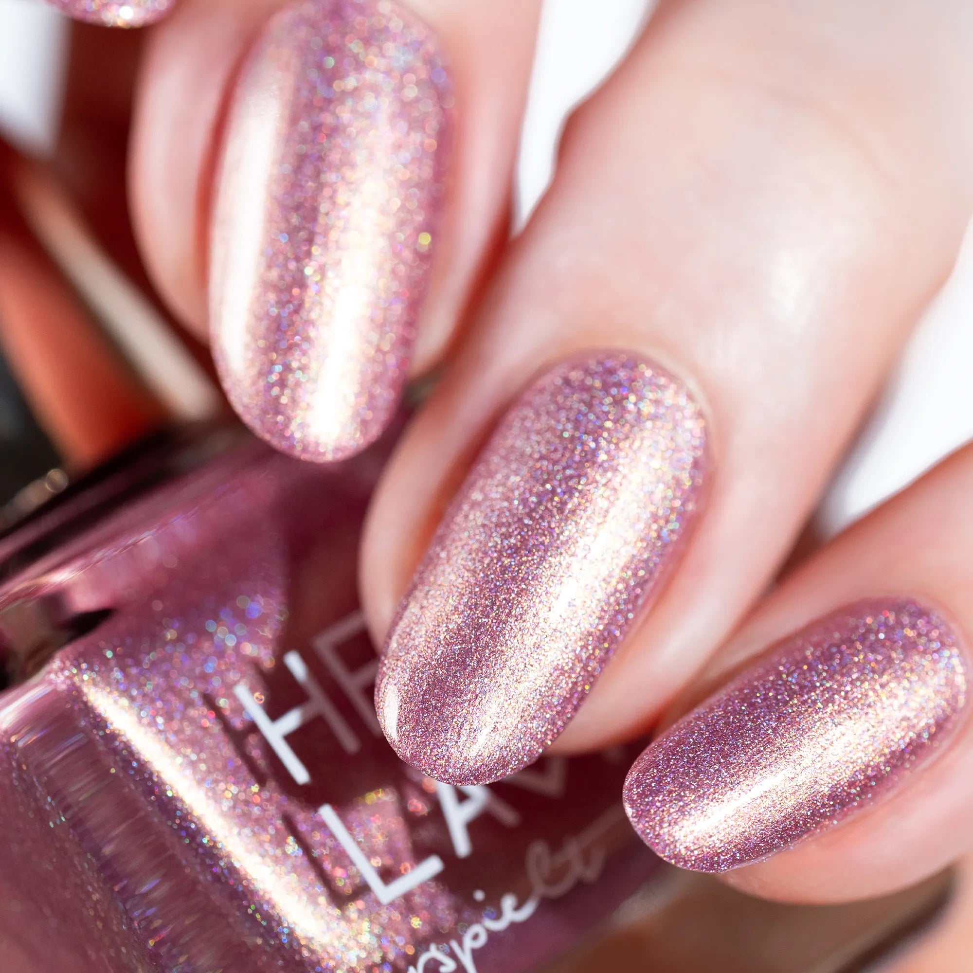 herzlack-glanzmoment-rosa-nude-holo-nagellack-vegan-11ml image 2