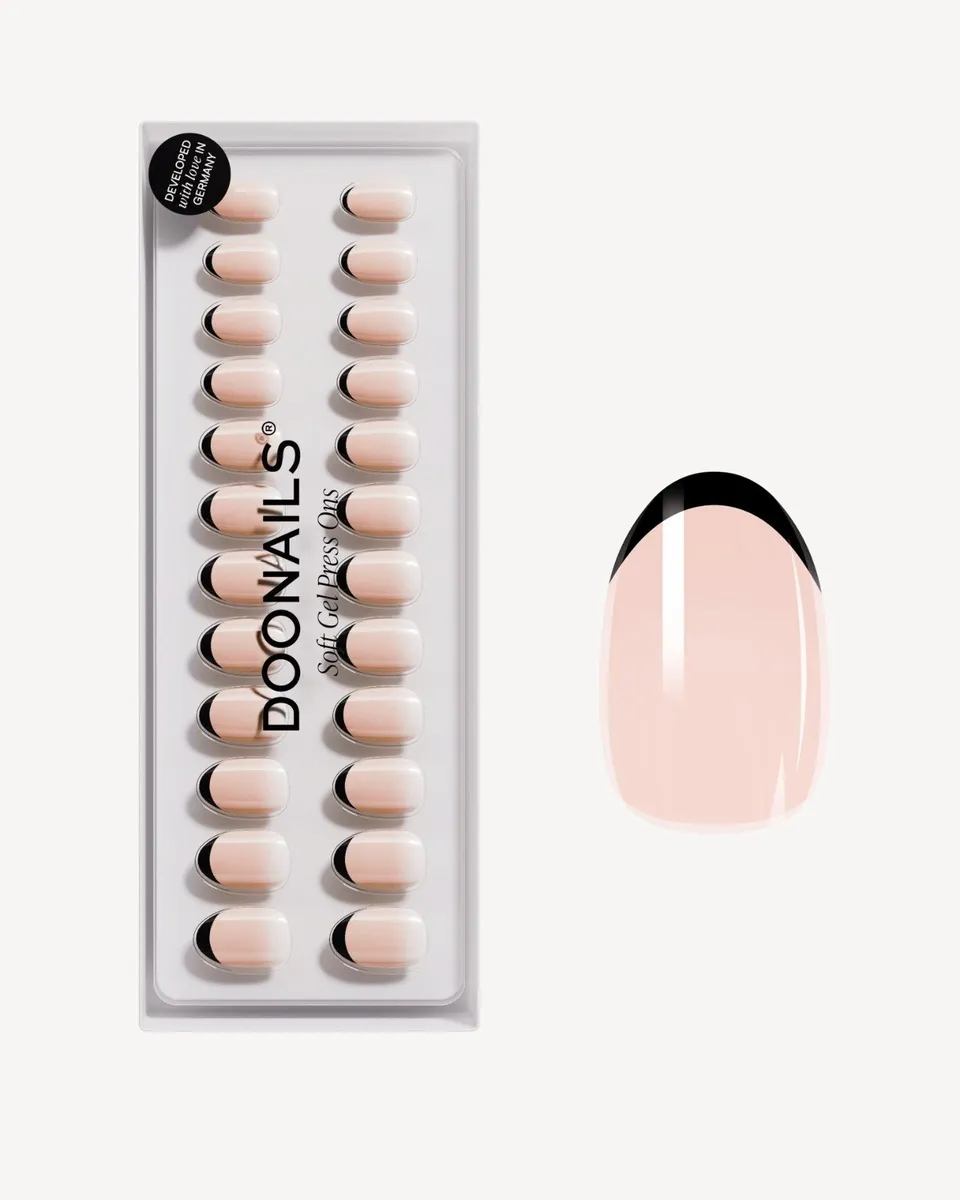 doonails-black-french-short-round-soft-gel-press-ons-schwarz-french image 1