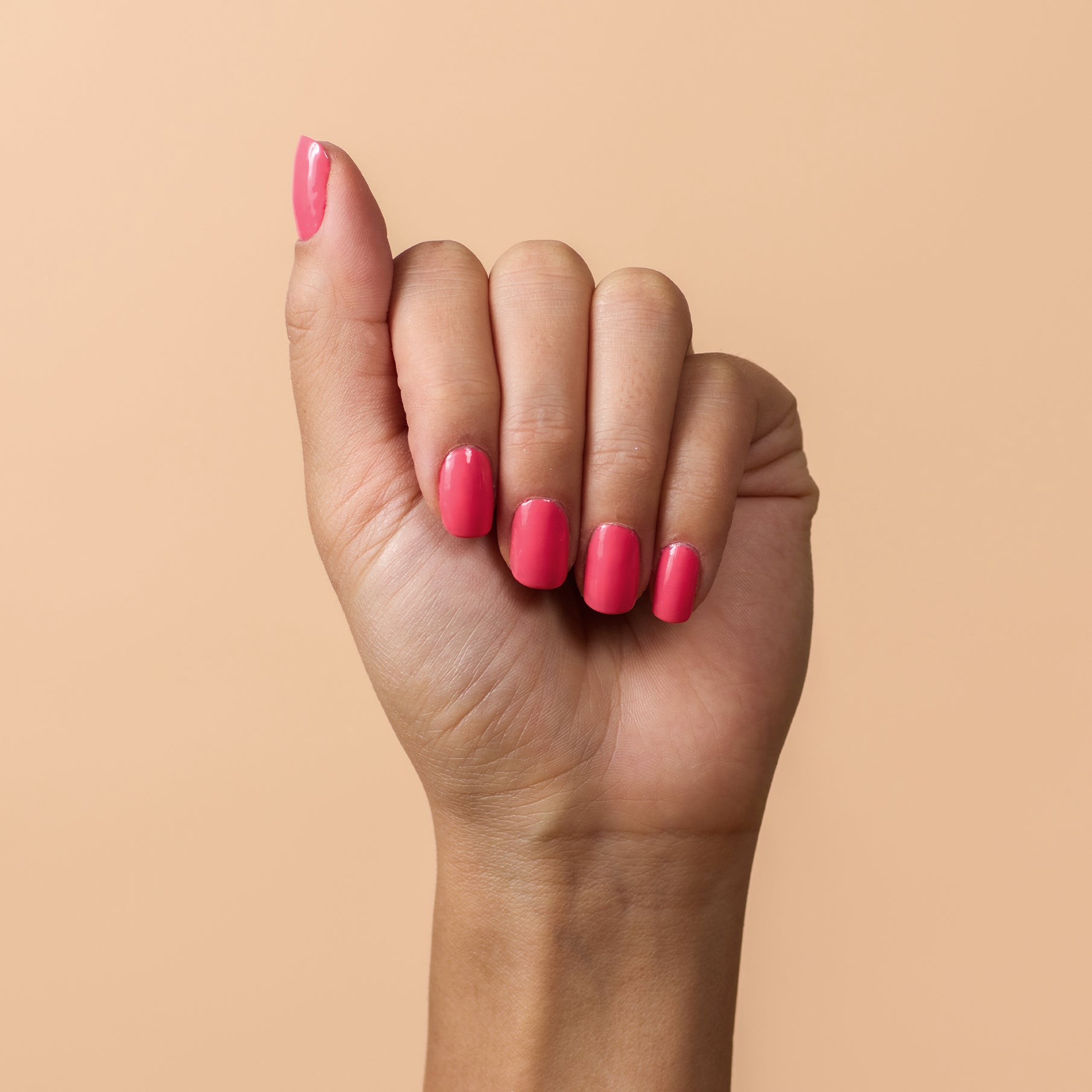 kia-charlotta-nagellack-beautiful-souls-korall-pink image 2