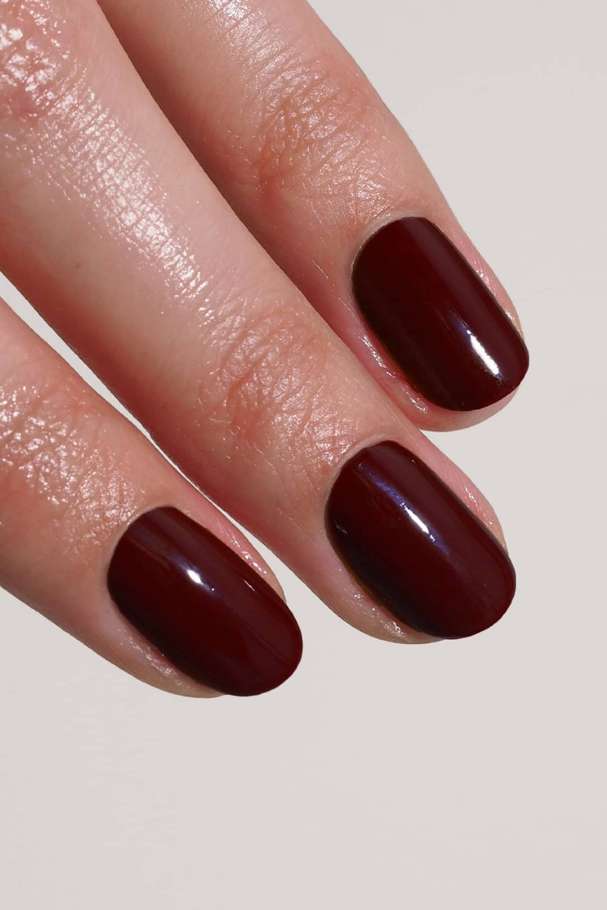 gitti-no-055-pflanzenbasierter-nagellack-tiefes-mahagoni image 3