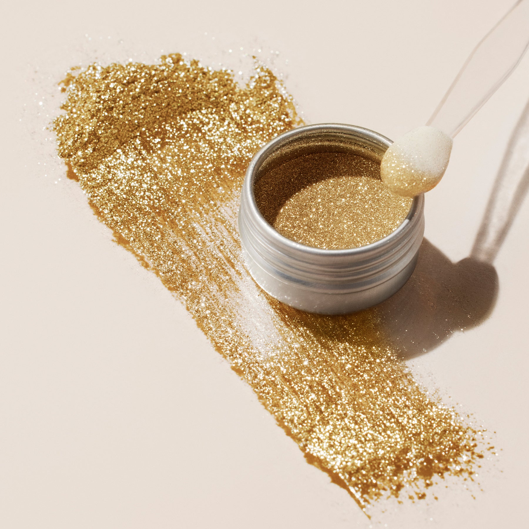 manucurist-golden-chrome-pulver-nagel-chrompuder-gold image 1