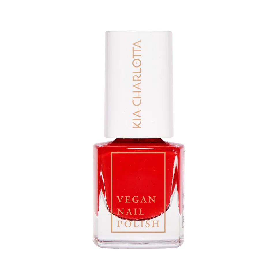 kia-charlotta-nagellack-hustle-beerenrot image 1