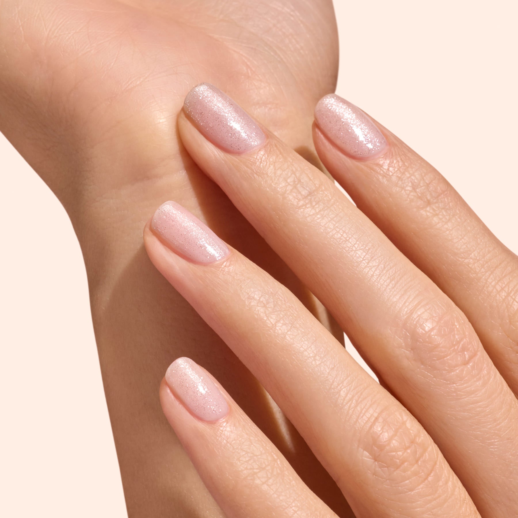 manucurist-green-flash-glitzernder-top-coat-gold-silber image 2