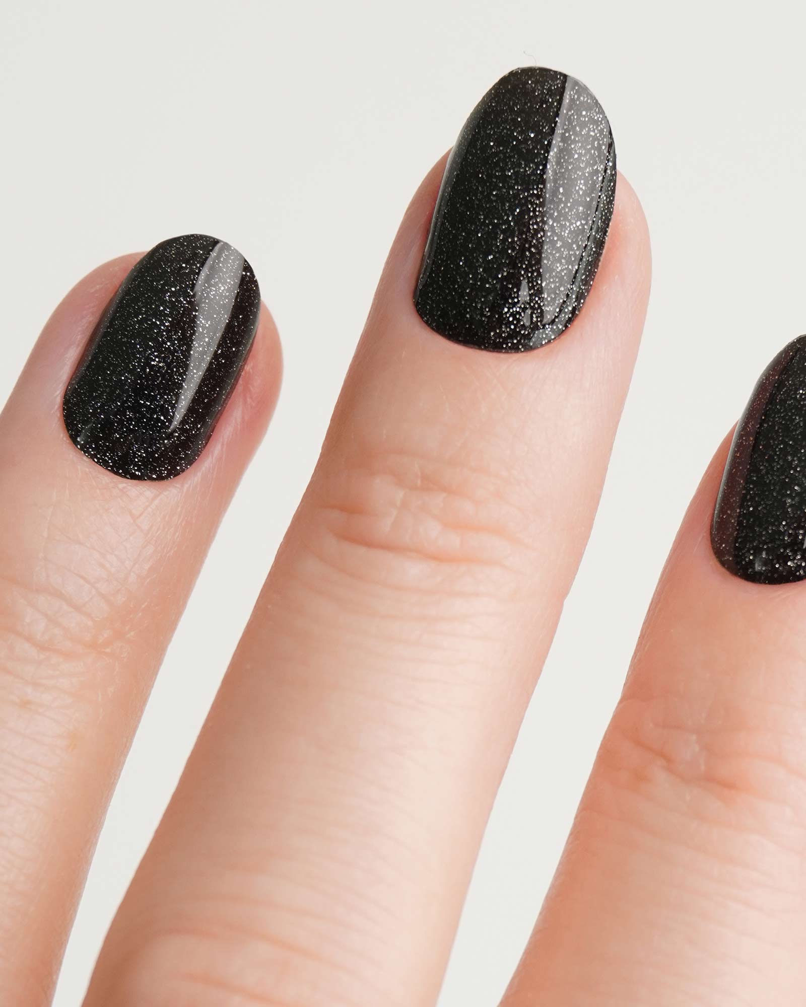 doonails-black-diamond-uv-gel-strips-schwarz-glitzer image 2