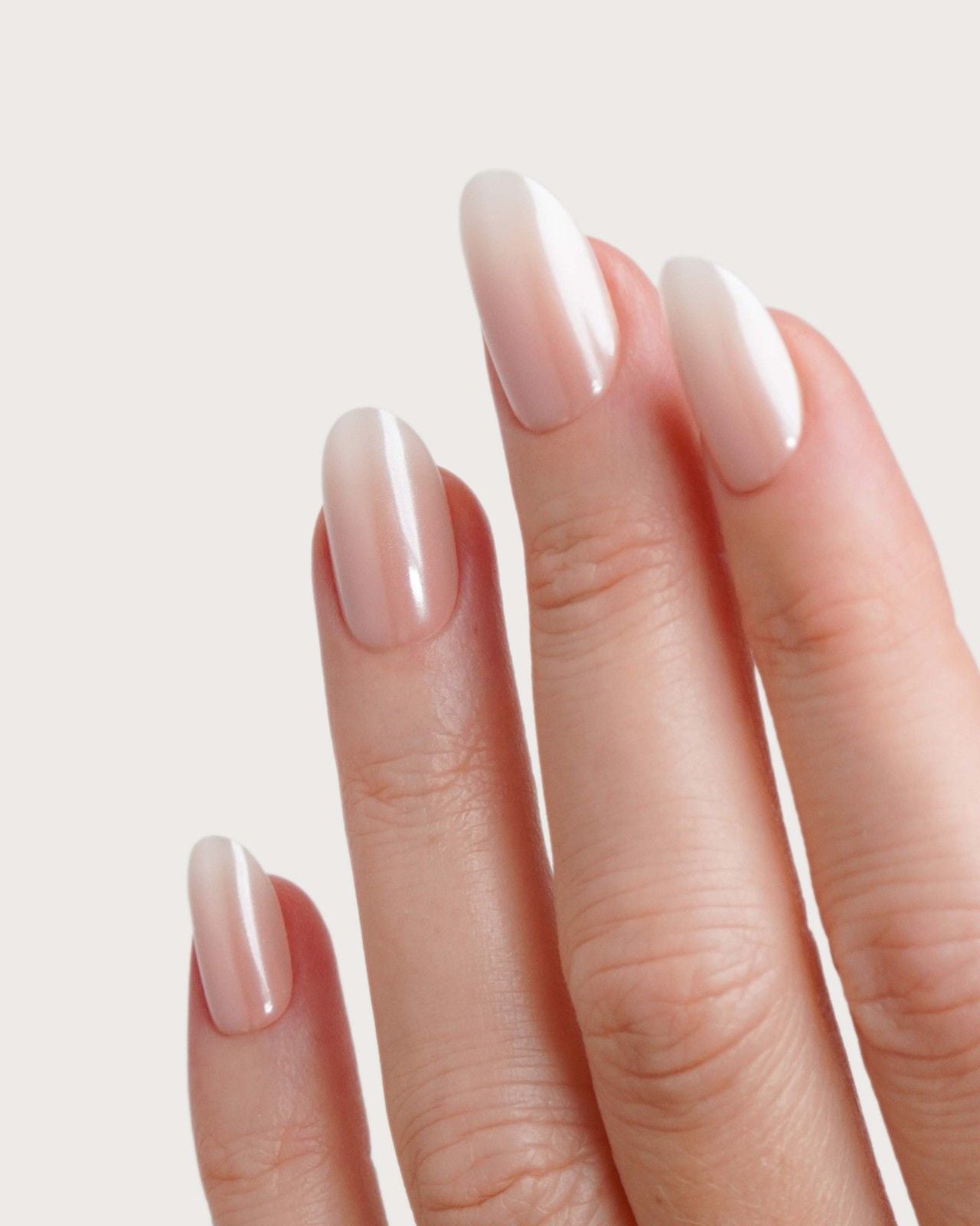 doonails-glazed-babyboomer-medium-round-soft-gel-press-ons image 2