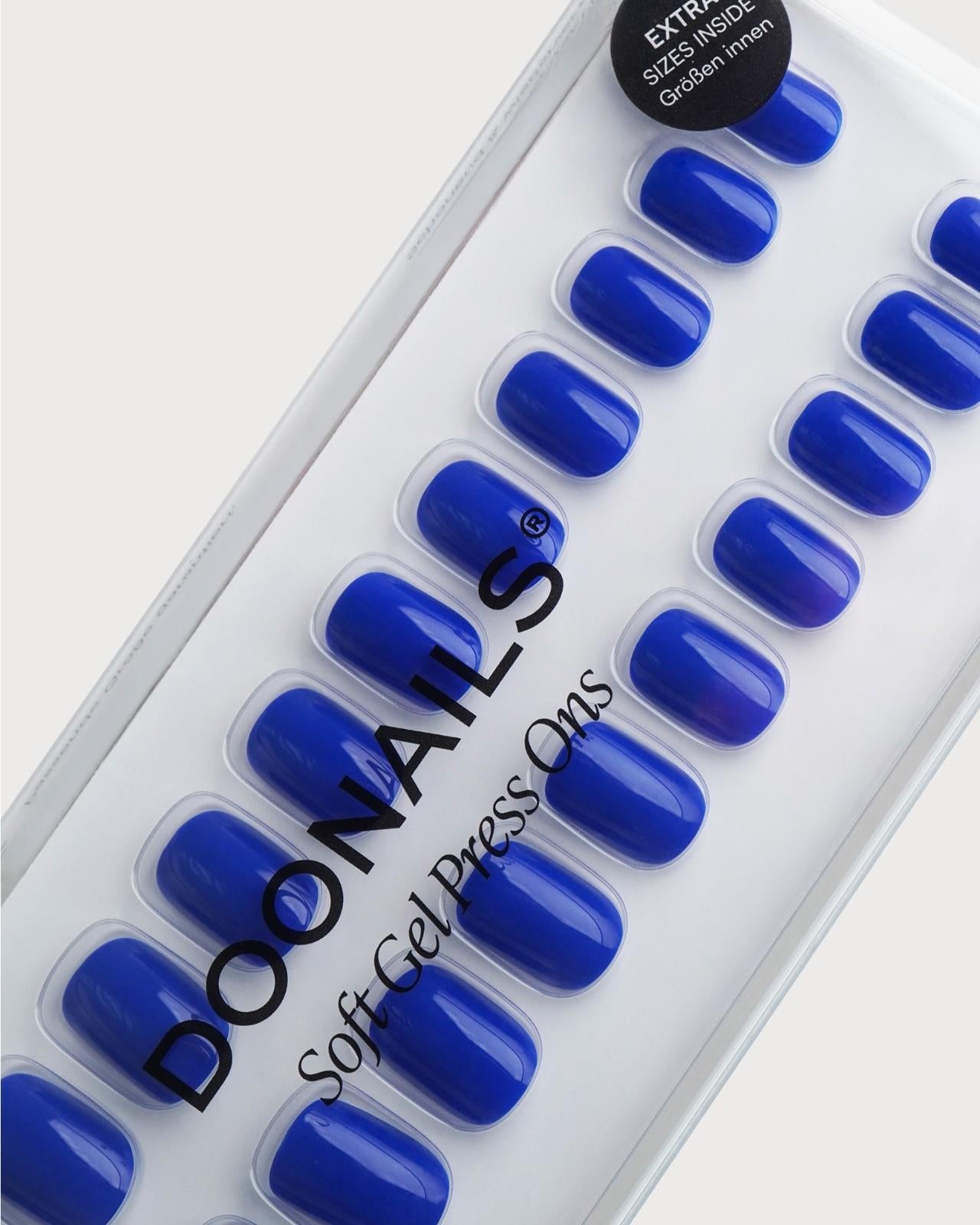 doonails-santorini-extra-short-square-soft-gel-press-ons-k-nigsblau image 5