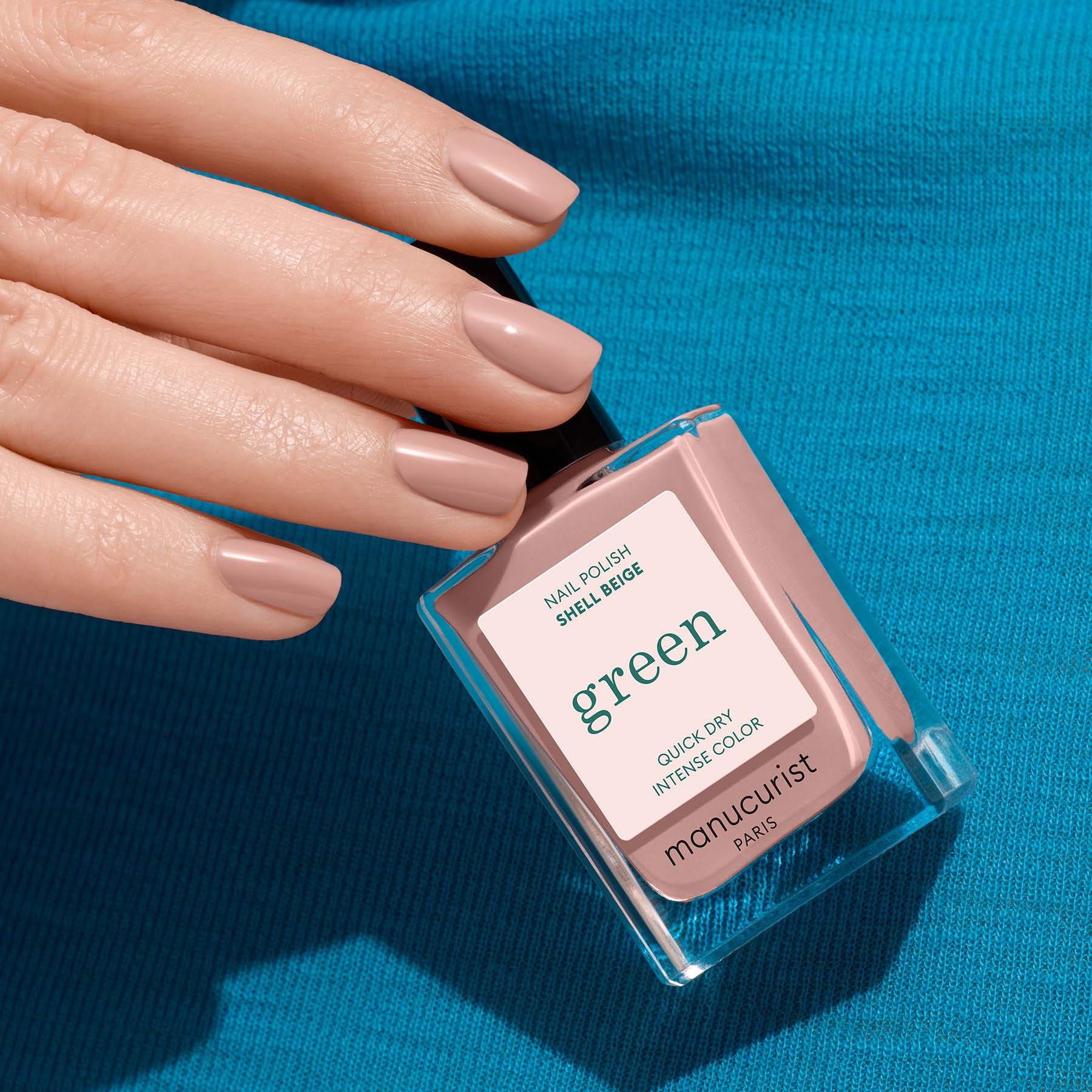 manucurist-green-shell-beige-veganer-nagellack image 3