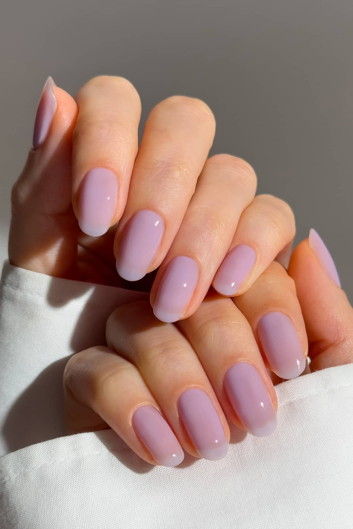 gitti-nail-juice-no-05-veganer-pflegelack-transparent-hell-lila-jelly-finish image 5