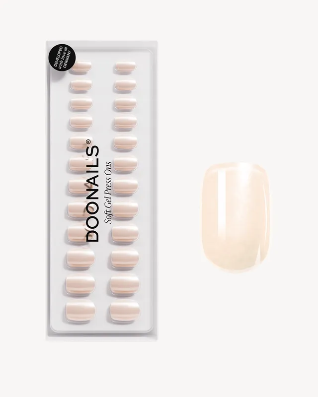 doonails-prosecco-extra-short-square-soft-gel-press-ons-chrome image 1