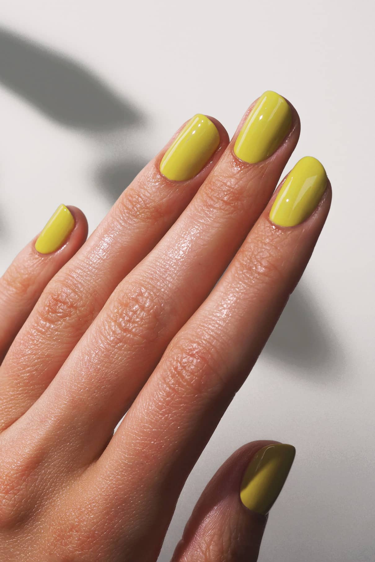 gitti-no-056-plant-based-nagellack-sonnengelb image 3