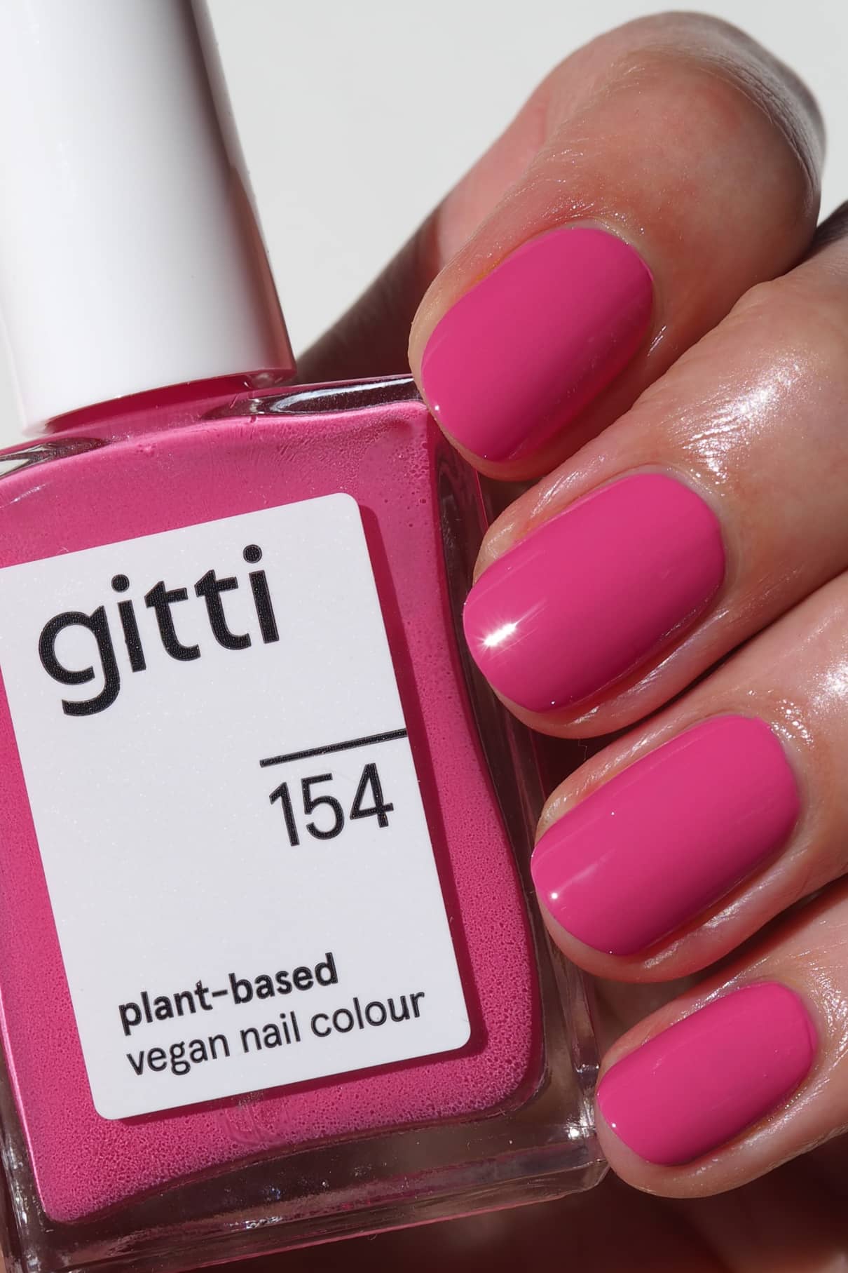gitti-no-154-pflanzenbasierter-nagellack-warmes-mittel-rosa image 2