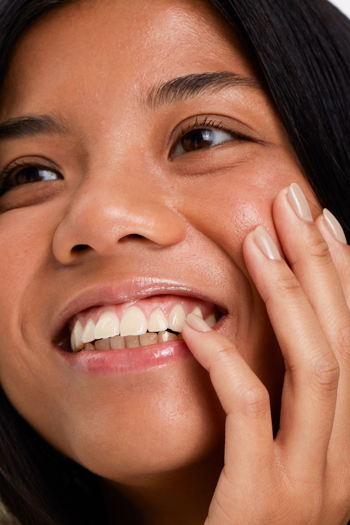 gitti-no-124-plant-based-nagellack-dezentes-sand image 4