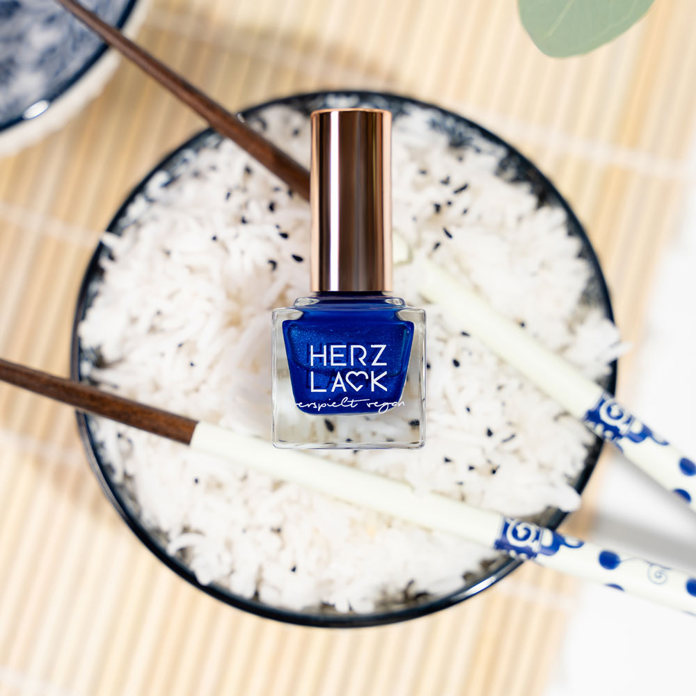 herzlack-indigo-veganer-nagellack-dunkelblau-schimmer-11ml image 6