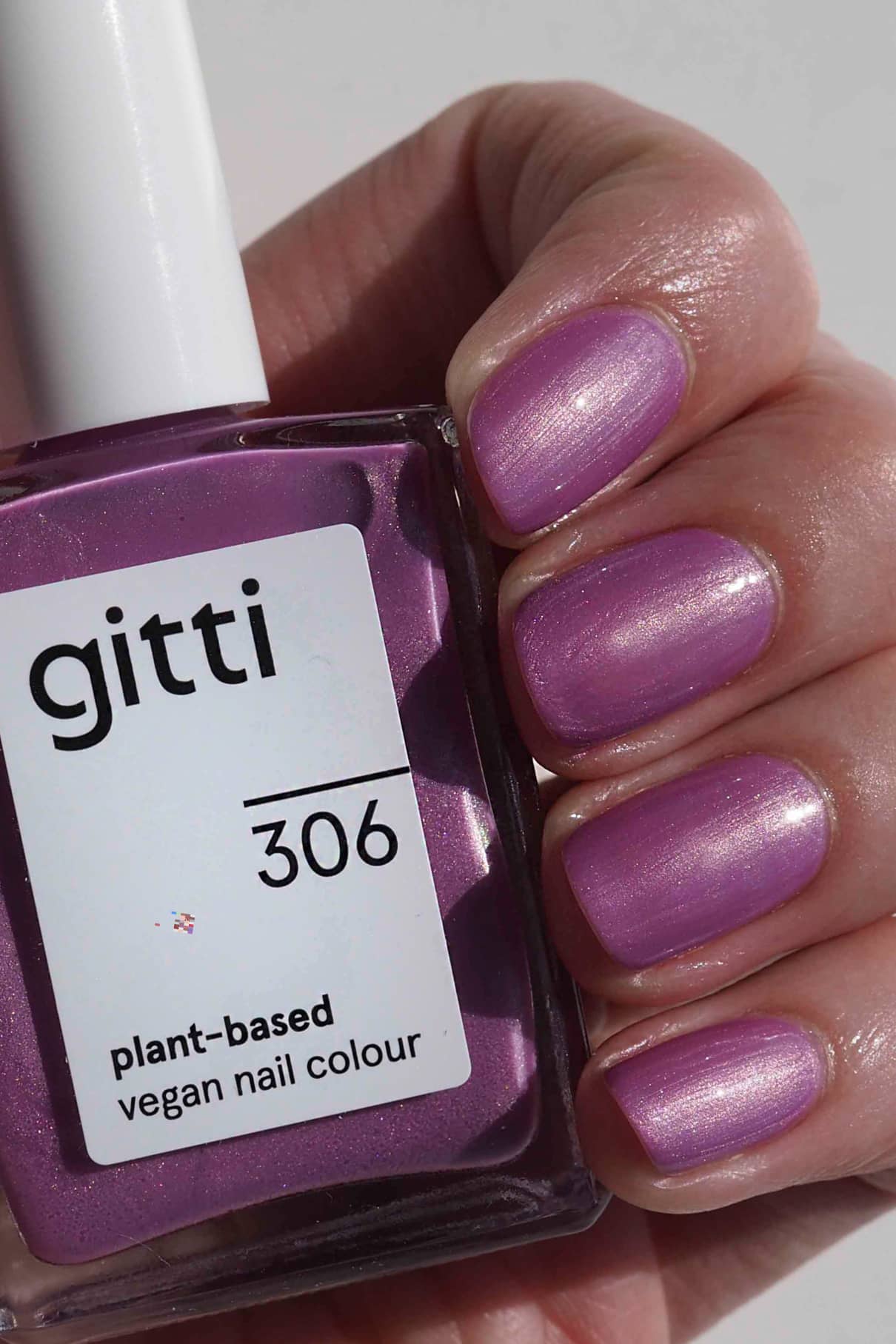 gitti-no-306-plant-based-nagellack-metallic-mauve-violett image 2