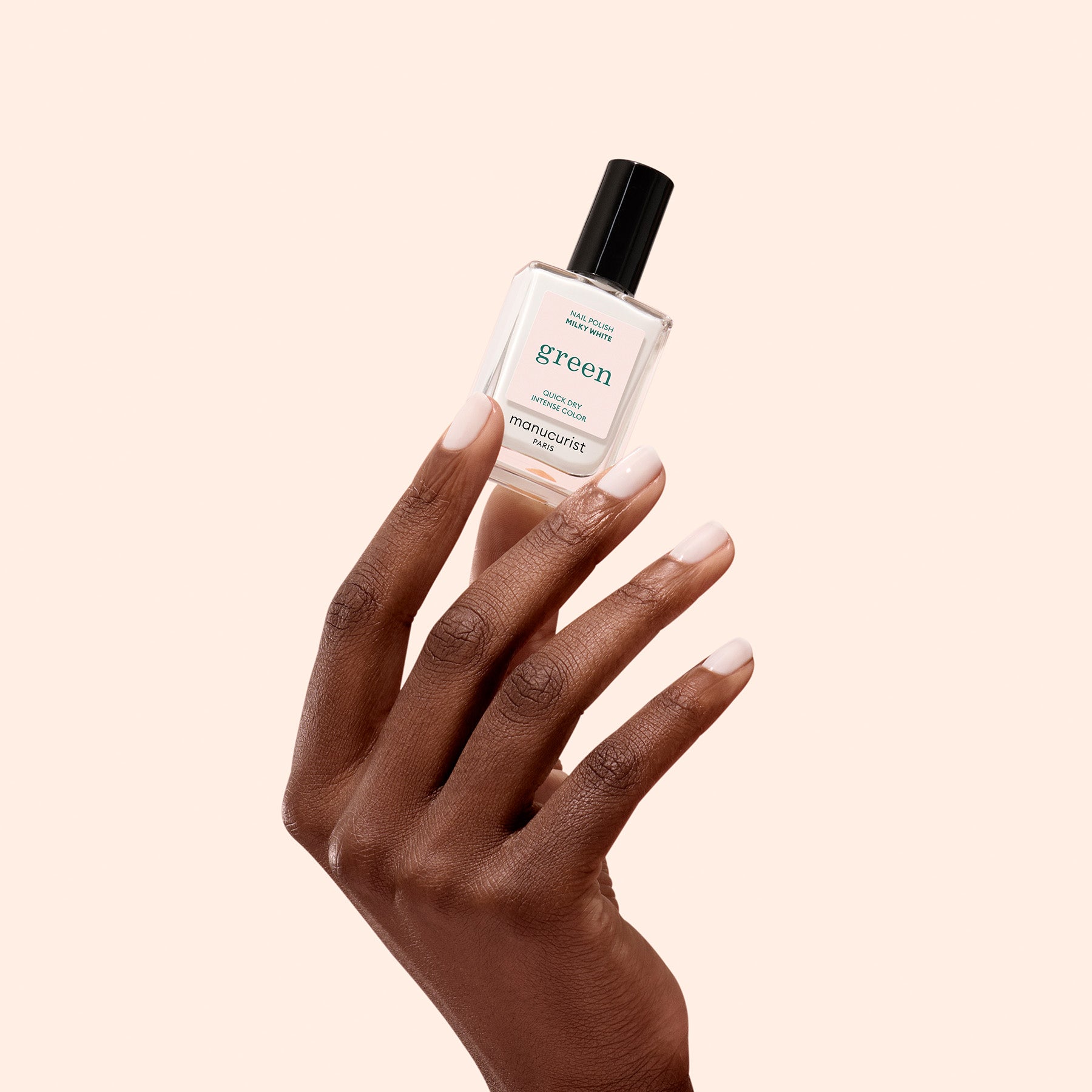 manucurist-green-milky-white-milchiger-nagellack image 3