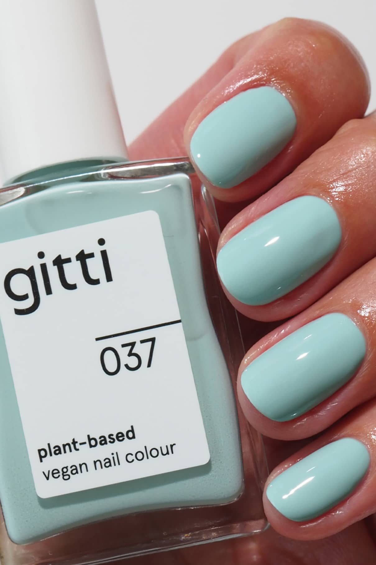 gitti-no-037-nagellack-strahlendes-blau-k-hler-unterton image 2