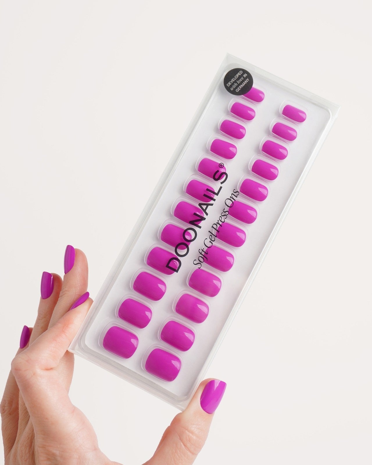 doonails-dragonfruit-extra-short-square-soft-gel-press-ons image 3