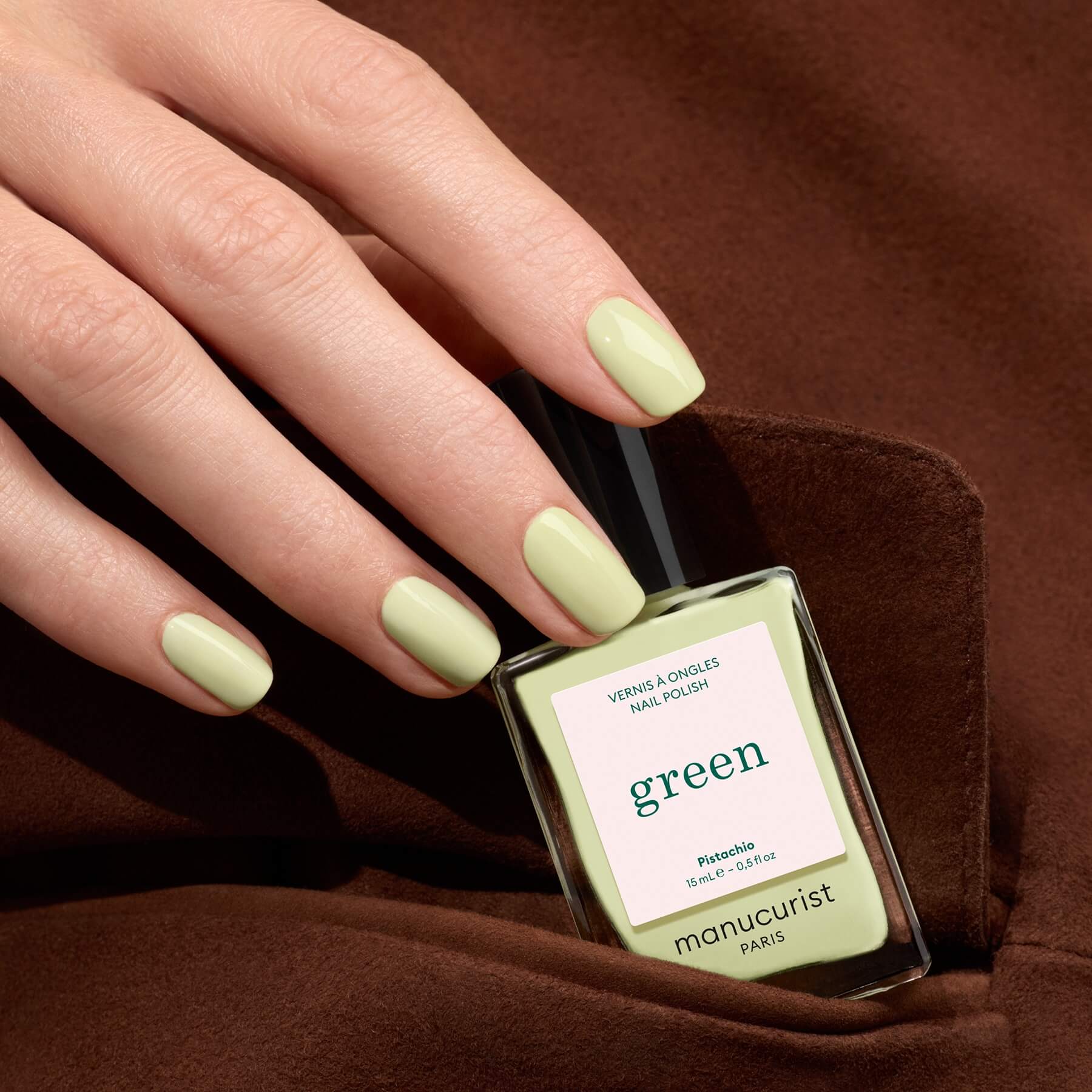 manucurist-green-nagellack-pistachio-blasses-gr-n-gelbunterton image 3