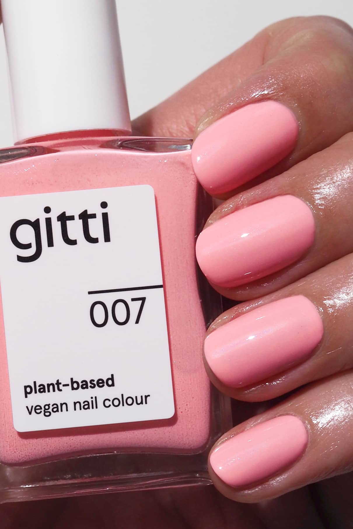 gitti-no-007-plant-based-nagellack-pink-schimmer image 2