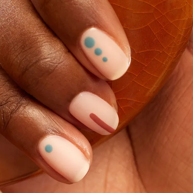 manucurist-geometry-obsession-nail-art-set-green-flash-green-beige-sauge-brique- image 1