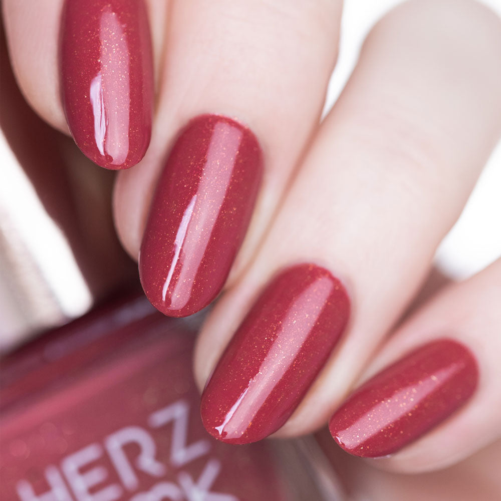 herzlack-liebe-rostet-nicht-veganer-nagellack-dunkelrot-rostbraun-glitzer-gold-1 image 3