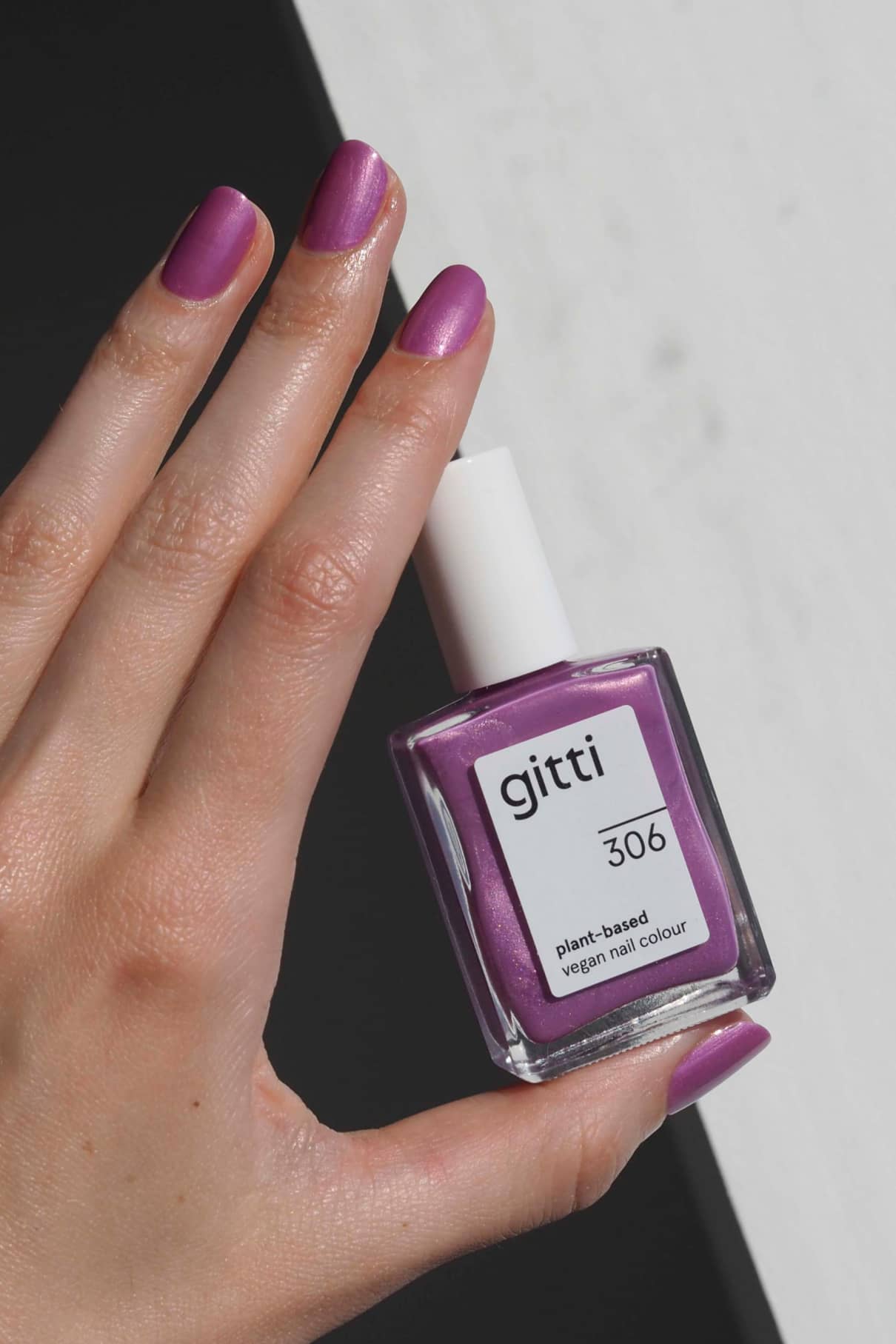 gitti-no-306-plant-based-nagellack-metallic-mauve-violett image 5