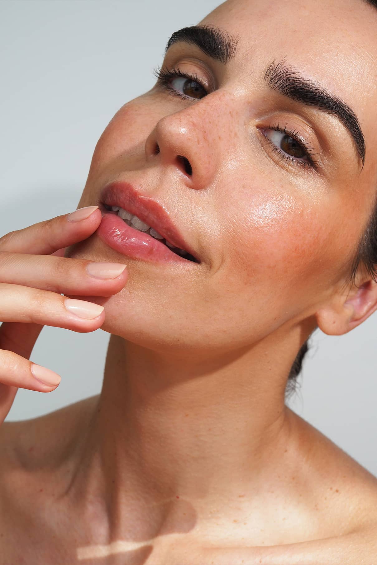 gitti-lip-glaze-no-04-lippen-l-gloss-hybrid-warmes-nude-amber-pfirsich image 5