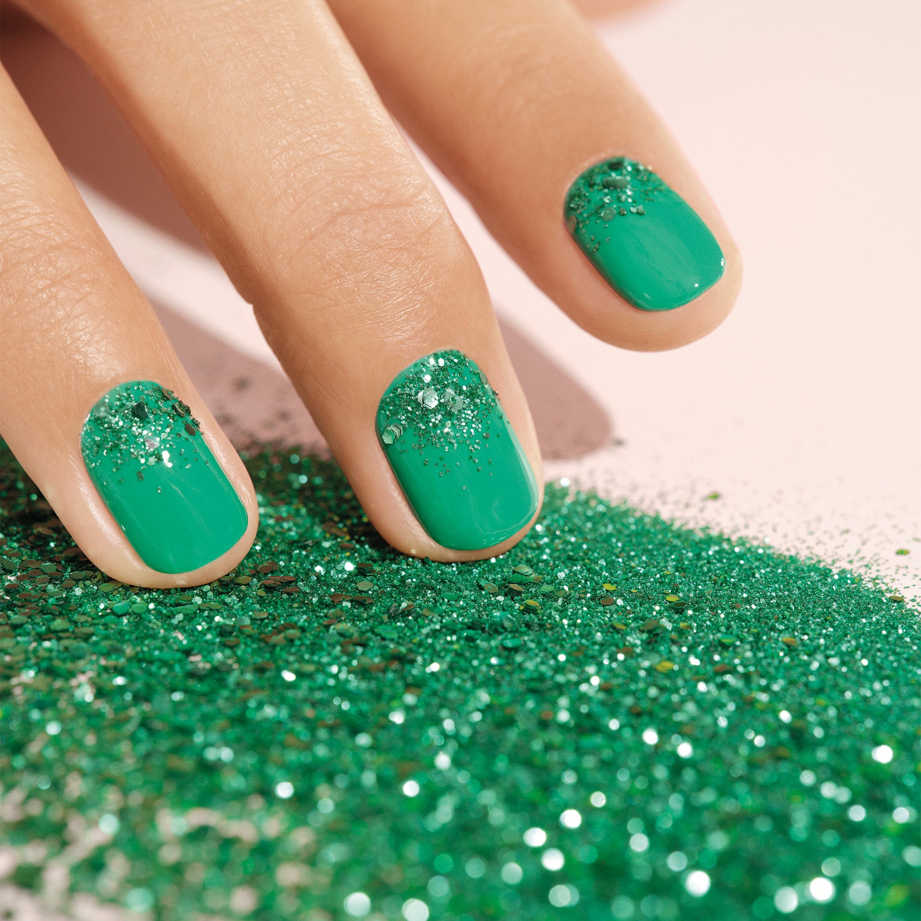 manucurist-biologisch-abbaubare-pailletten-cactus-nail-art-glitzer image 2