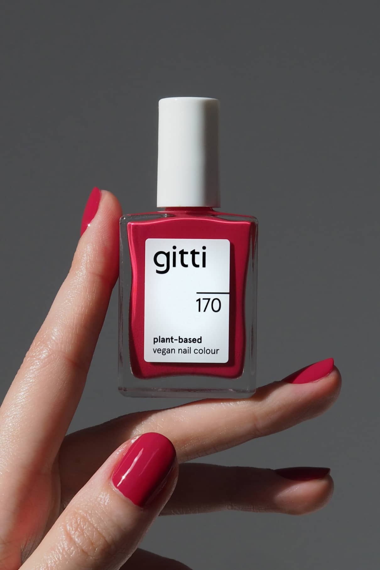 gitti-no-170-plant-based-nagellack-gedecktes-magenta-rot image 5
