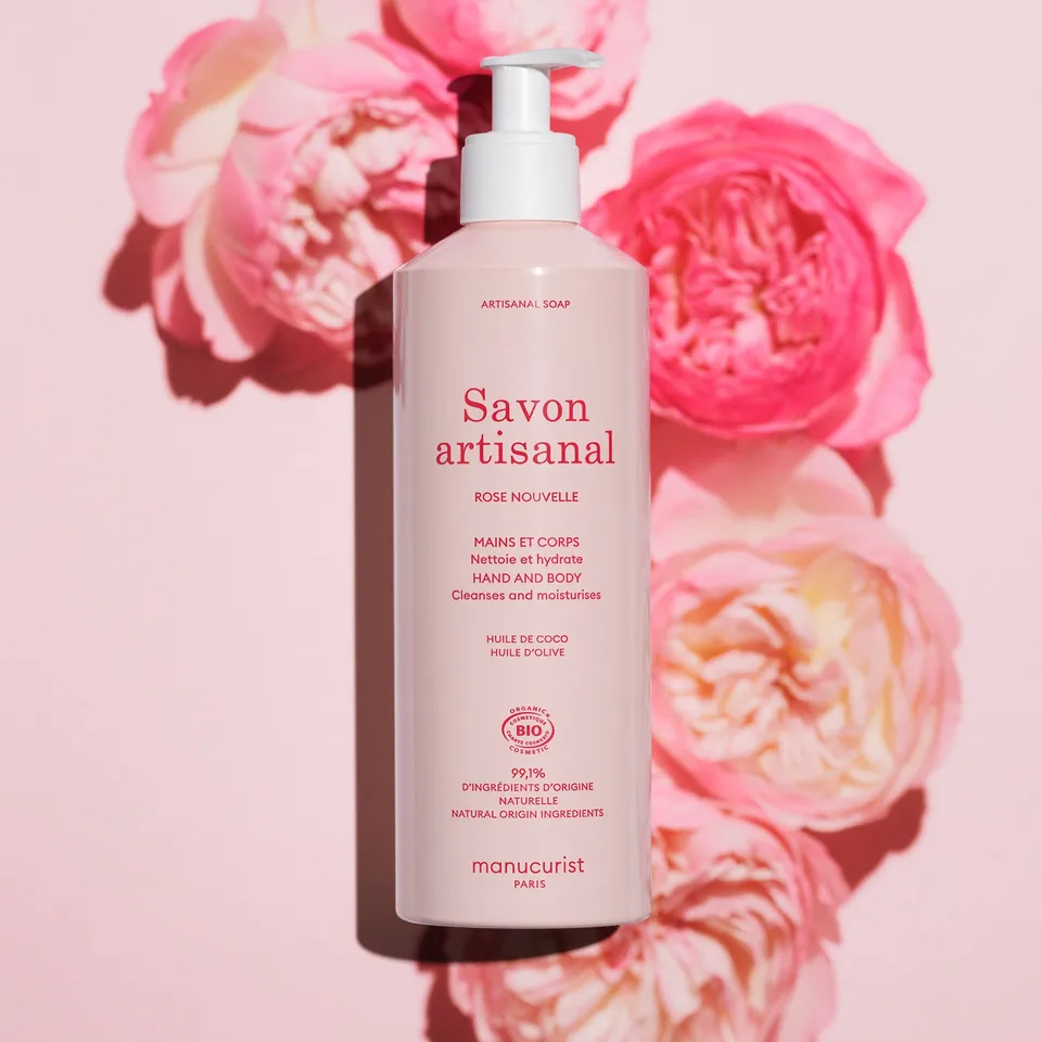 manucurist-handgefertigte-seife-neue-rose-cosmos-organic-500ml image 1