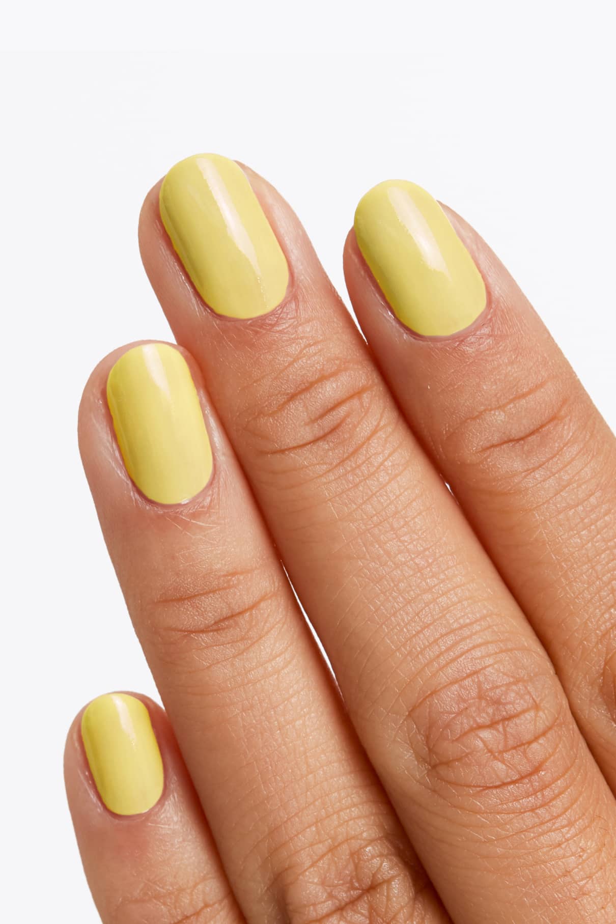 gitti-no-137-plant-based-nagellack-leuchtendes-gelb image 4