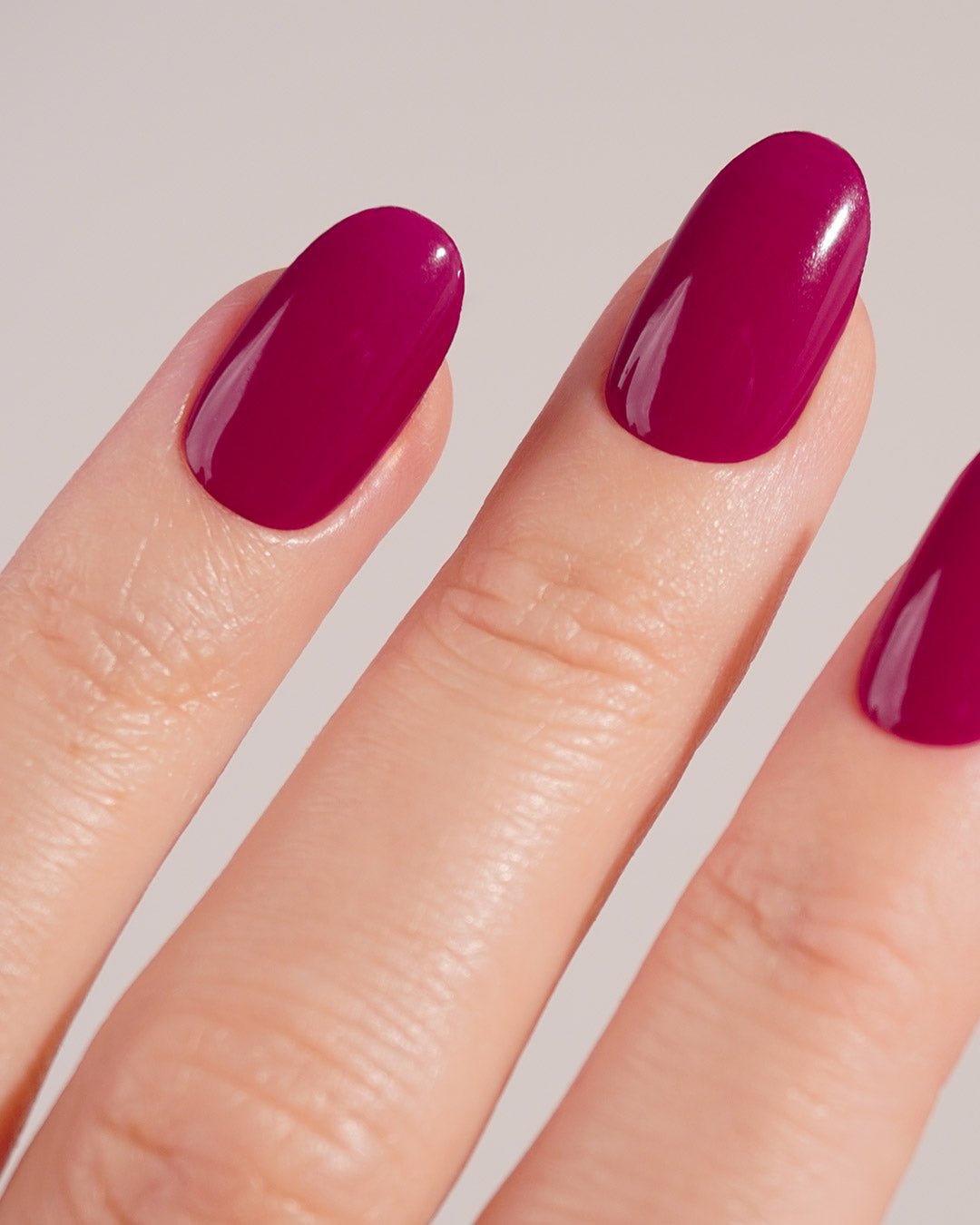doonails-into-you-uv-gel-strips-sinnliches-violett image 3
