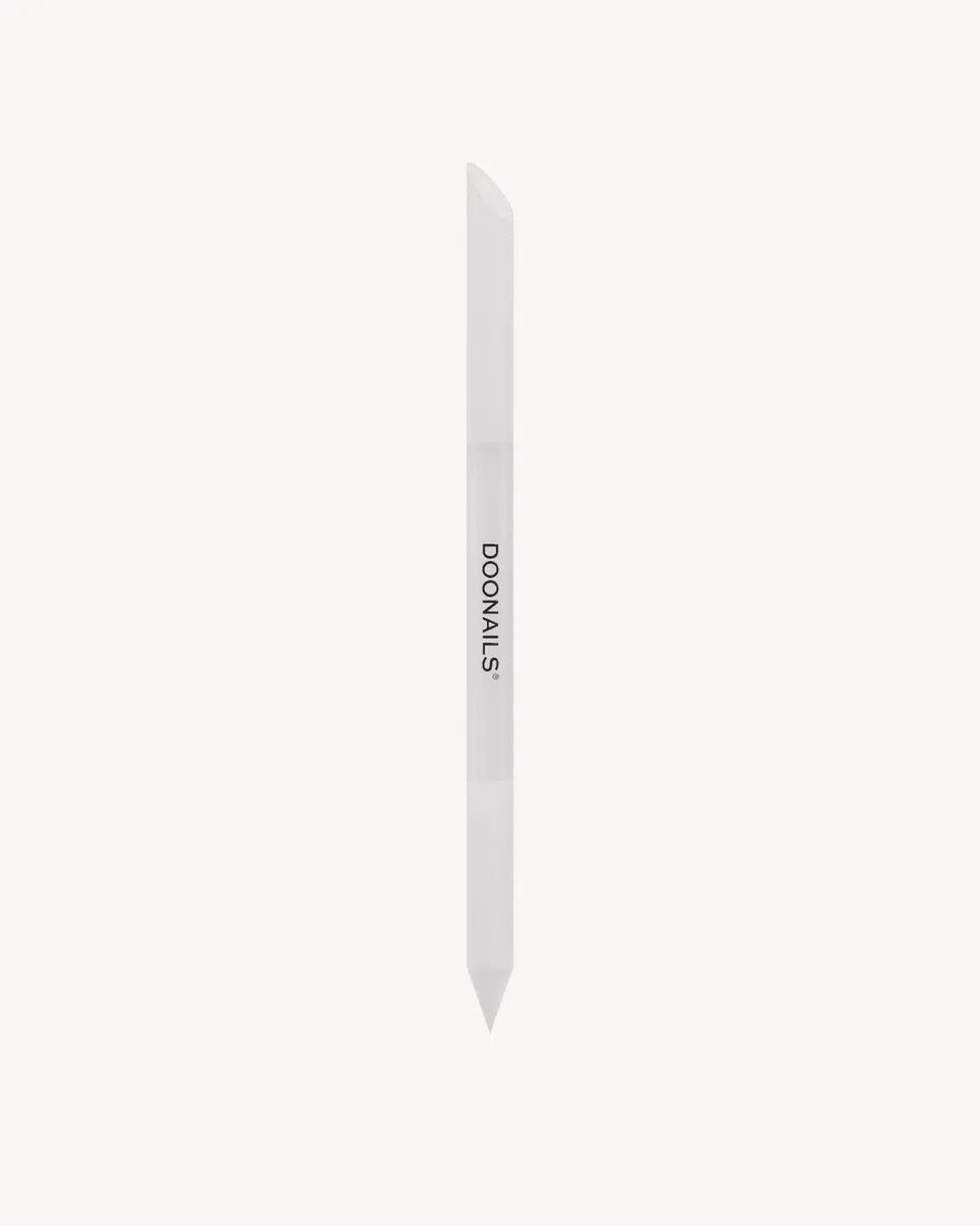 doonails-glas-nagelhautschieber-schonender-cuticle-pusher-aus-glas image 1