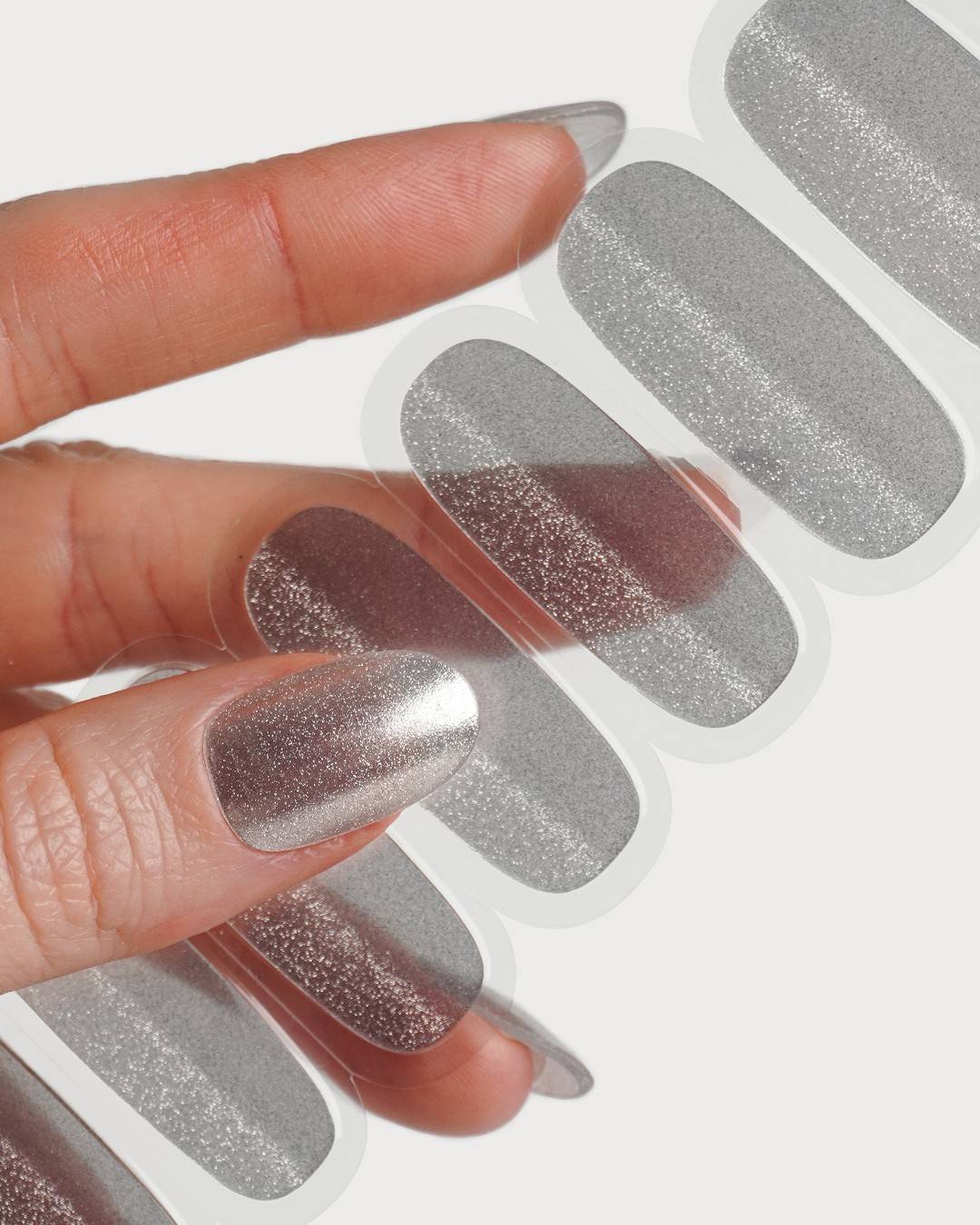 doonails-silver-cat-eye-uv-gel-strips image 5